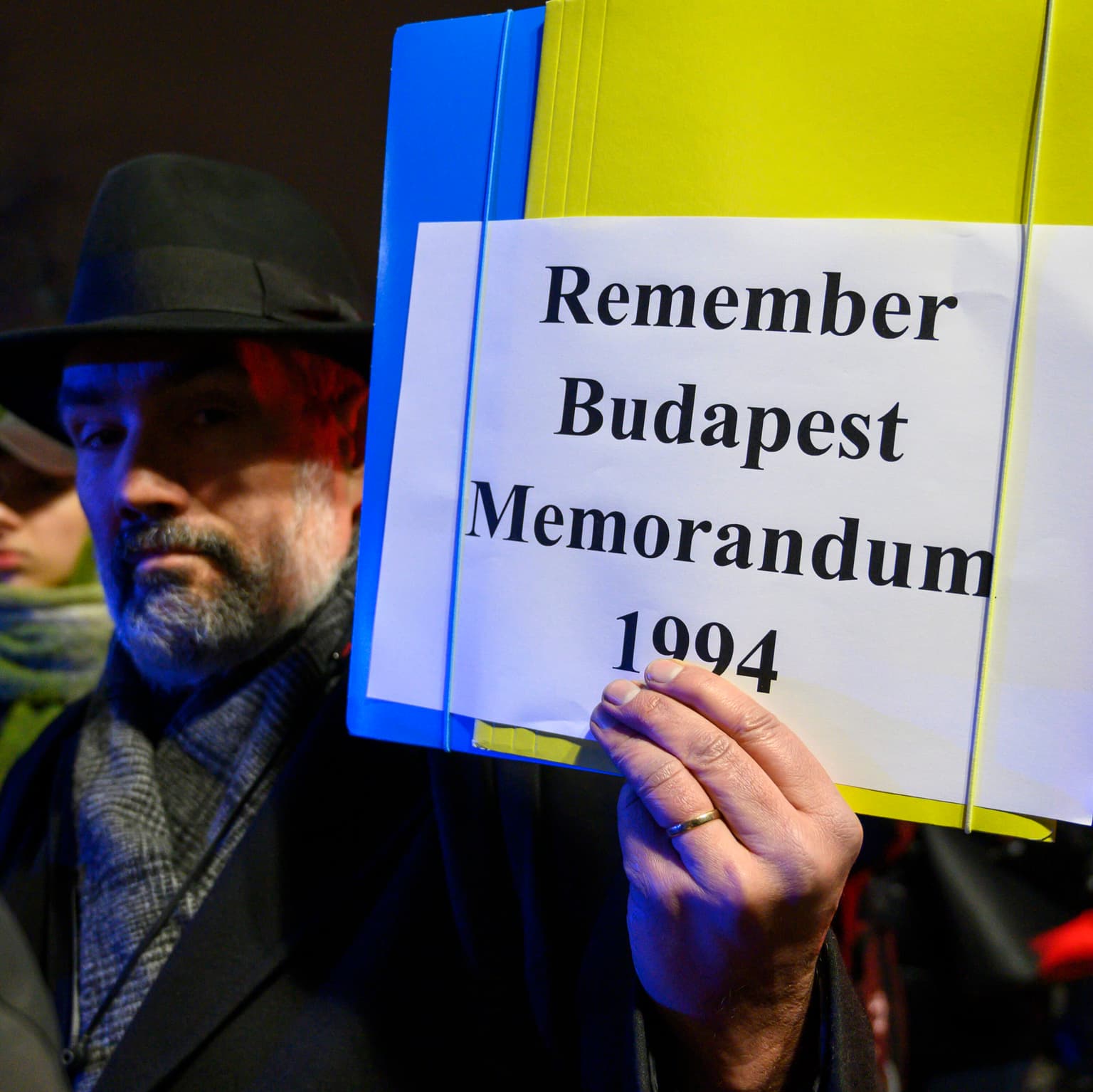 The long history of Russia's broken promises to Ukraine artwork