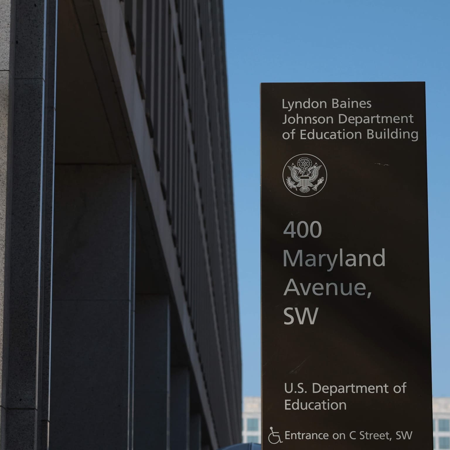 What happens if the Education Department is abolished? artwork