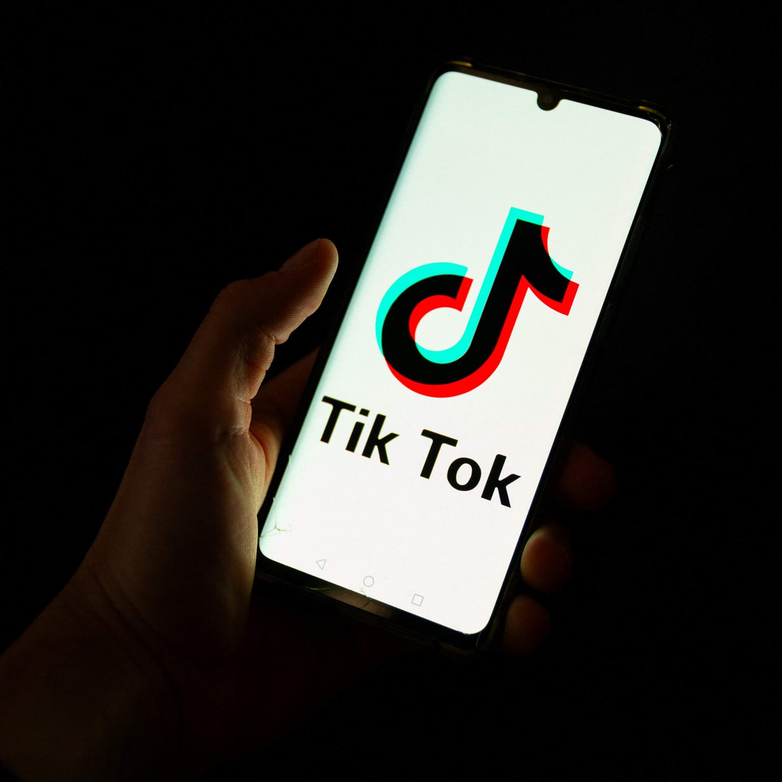 TikTok executives know about app's effect on teens, lawsuit documents allege artwork