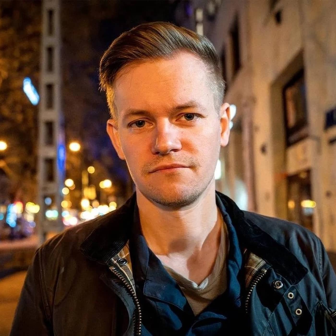 Varför har Turkiet fängslat reportern Joakim Medin? artwork