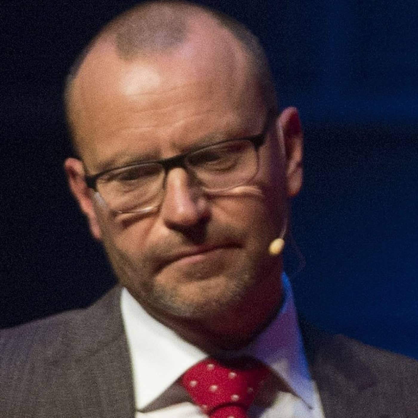 DI:s chefredaktör hyllade lyxresa som frun säljer, Joakim Lamotte stör och berör, BBC attackeras från alla håll artwork