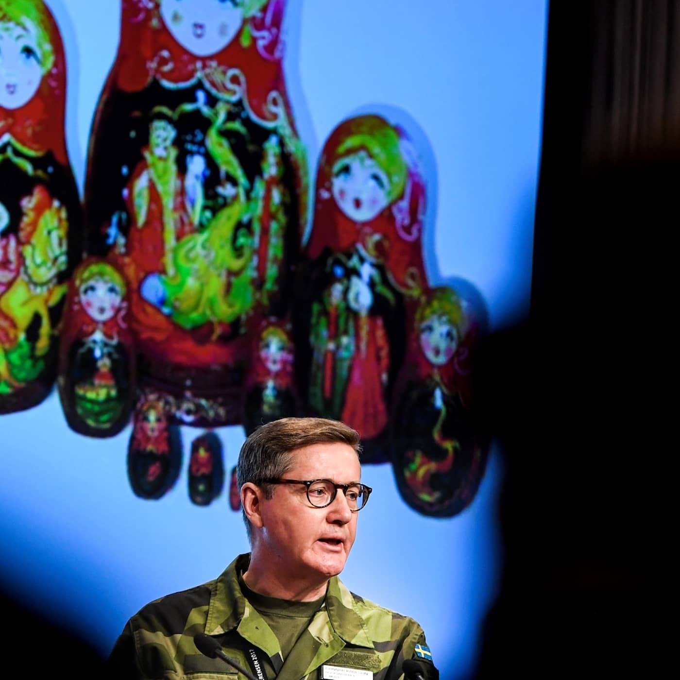 Propagandabråk i medierna och korvfest i Krokom artwork
