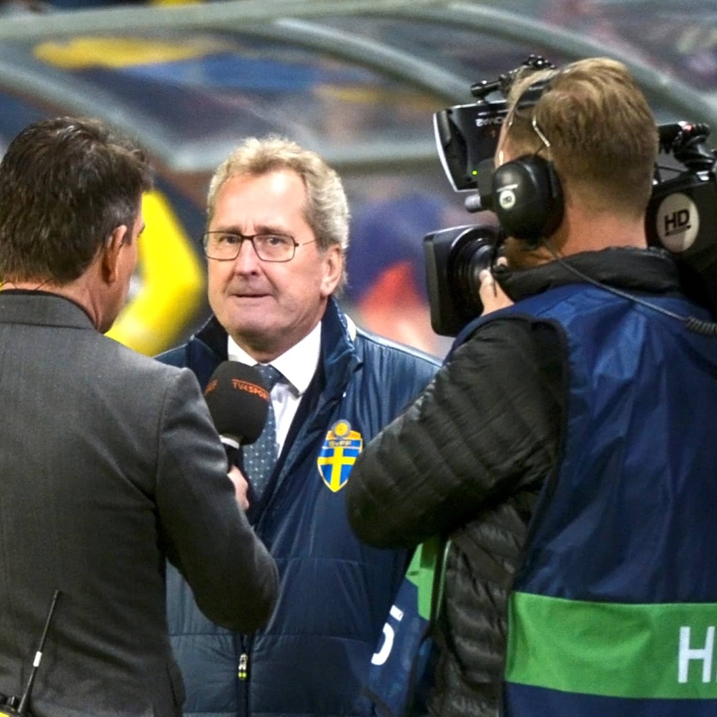 Spelbolagsberoende sportjournalister, kritik mot SVT Agendas inslag om Försäkringskassan, vilseledande statistikrapportering med brasklapp artwork