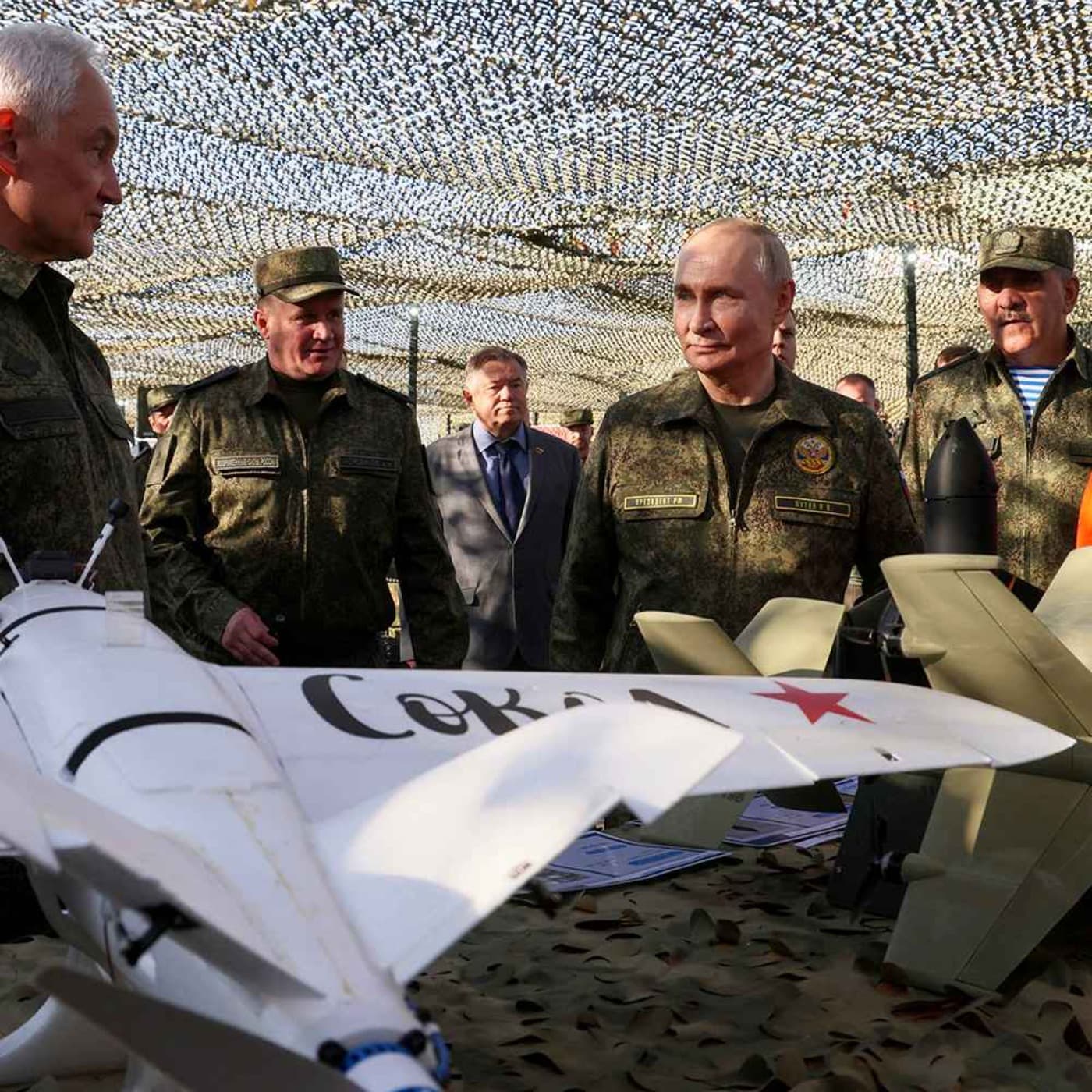 Putin flies in for final shots of Zapad 25, but where’s Gerasimov? artwork