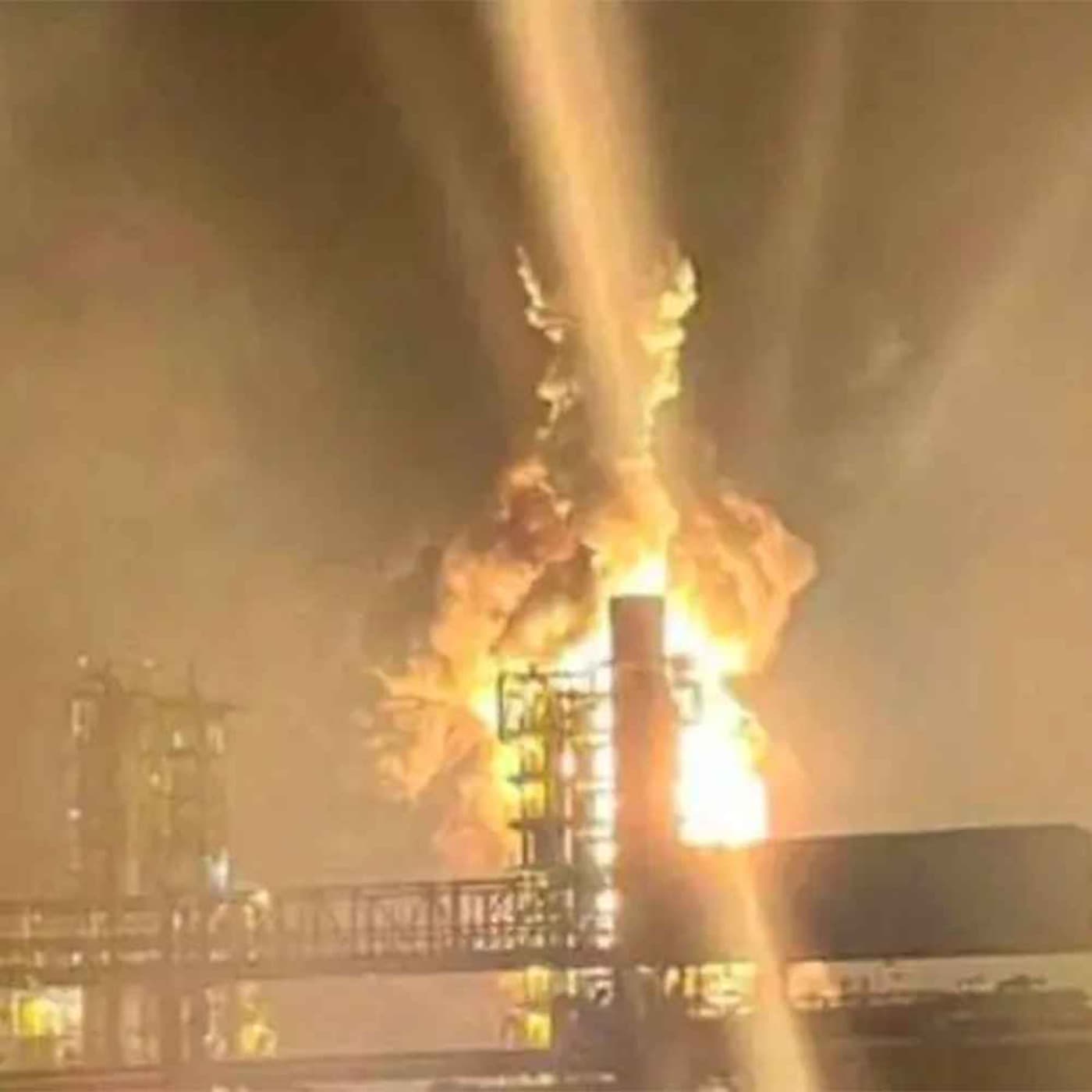 Huge explosions across Russia as Ukraine blows up more key oil facilities & ‘massive losses’ reported around Kupyansk artwork