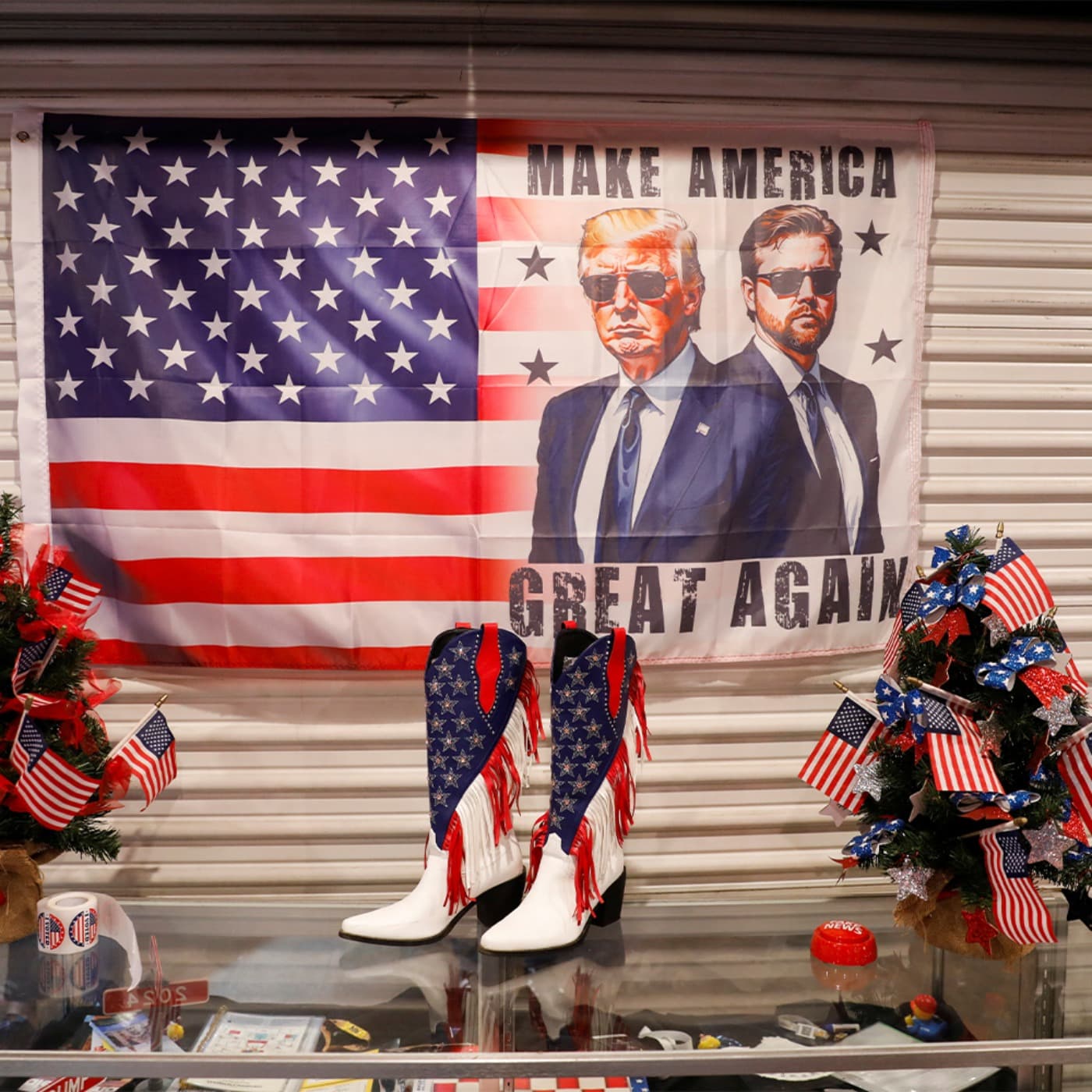 Trump team admit ‘peace deal unlikely’ as anger builds at Putin artwork