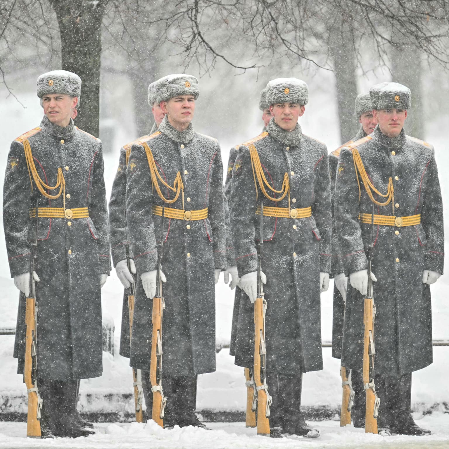Putin prepares secret rolling conscription & exclusive: the British microchip powering Russia’s missiles artwork