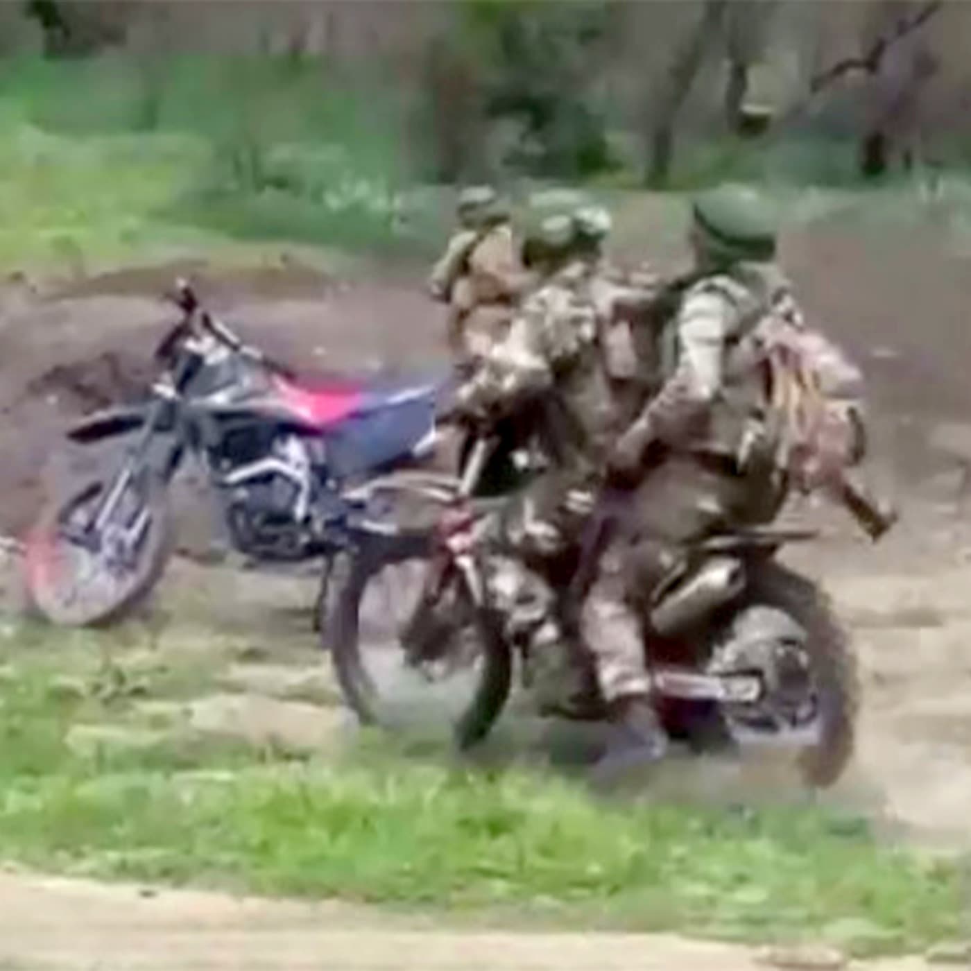 Russia resorts to 'golf buggies, civilian cars, and motorcycles' in new failed assaults & Europe to stockpile landmines artwork