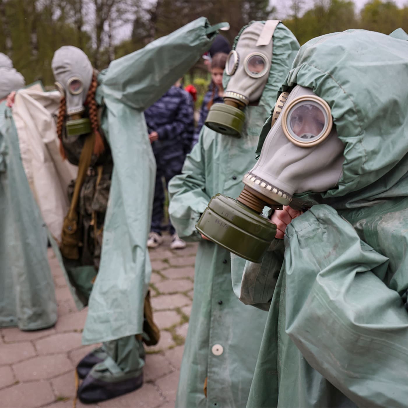 Russia threatens NATO with nuclear strikes & Trump says he's 'saving Ukraine' artwork