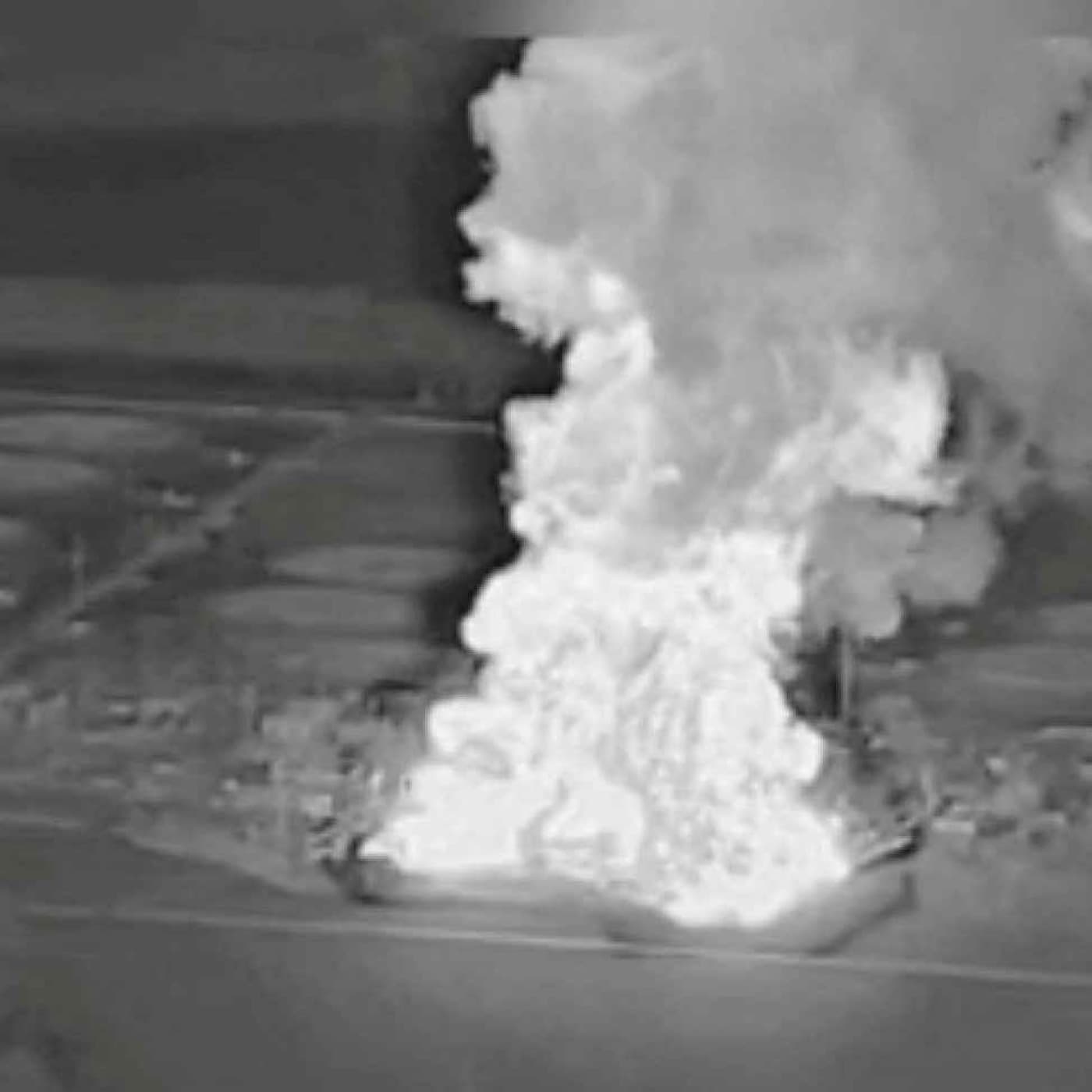 Ukrainian strikes push Russia to brink of oil catastrophe artwork