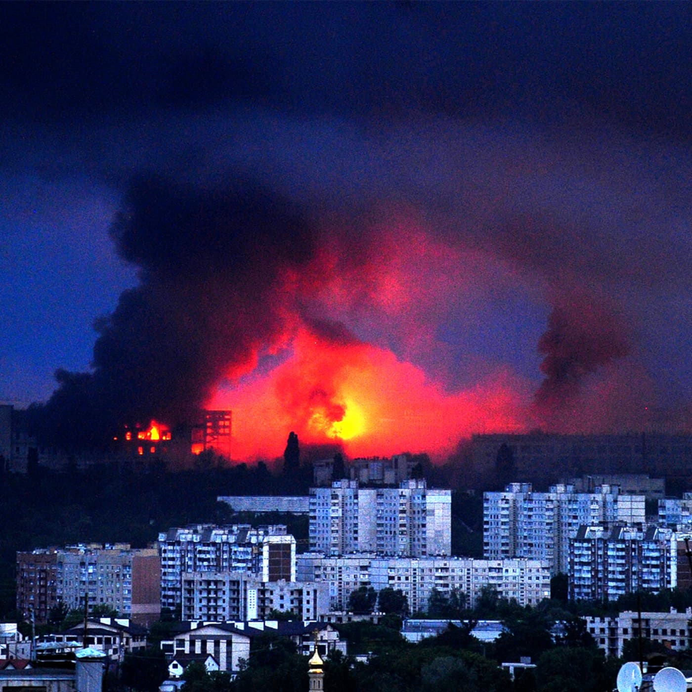 Putin's mass drone attack 'fails' as Ukraine’s special forces wreck Russian fighter jets in daring night-time raid artwork