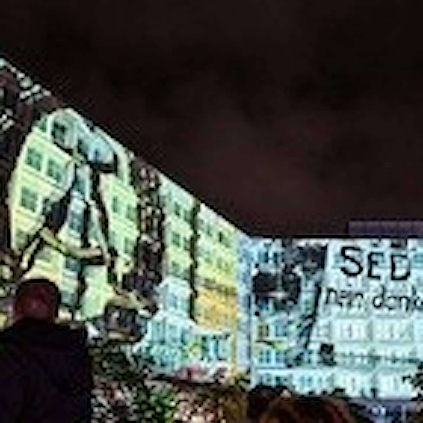 Firande i Berlin, republikaner rustar inför riksrätt, ny gränskontroll i Öresund artwork