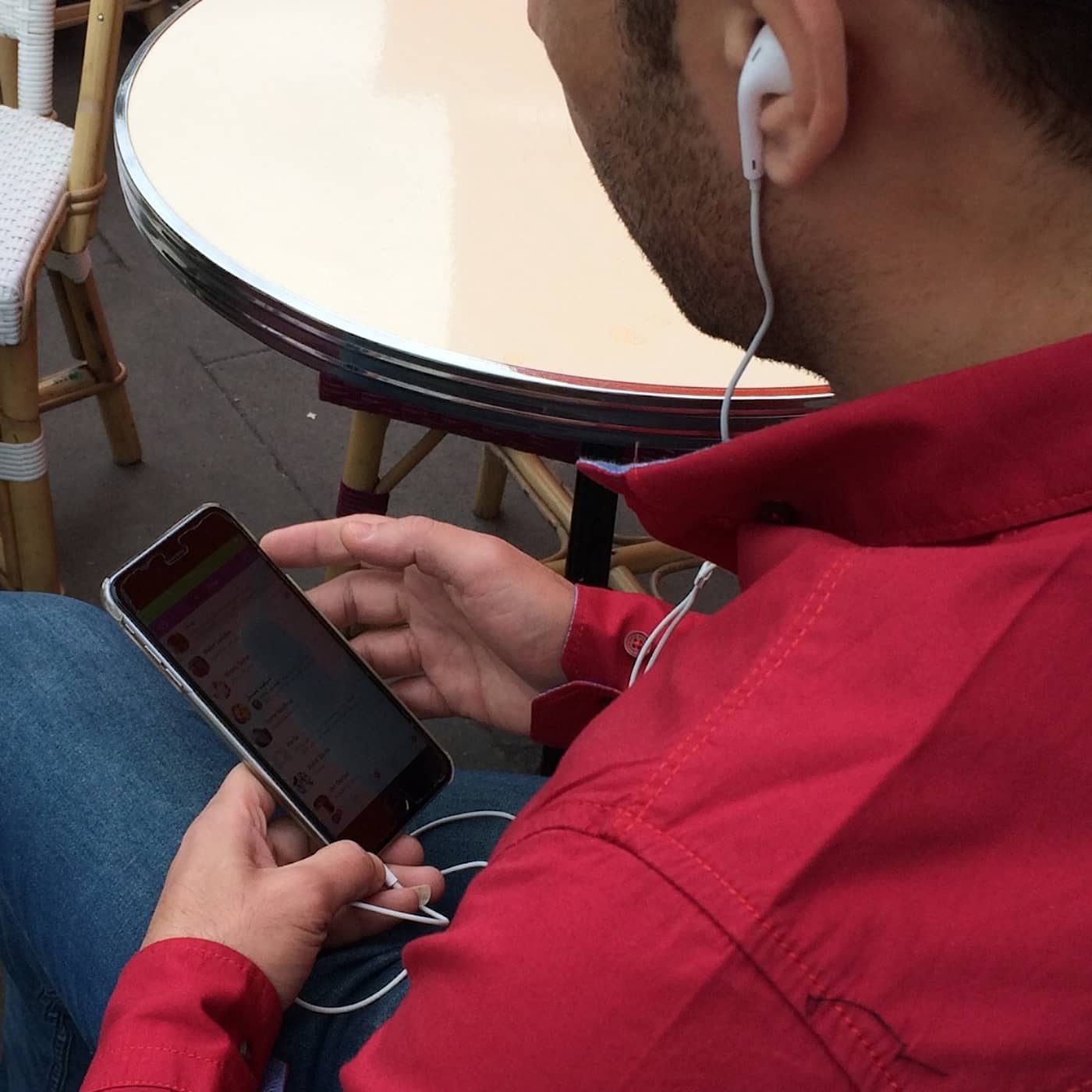 Över 1000 gripna i Moskva. Boris Johnsons planer, Blackpool på dekis. Semester från mobilen. Panelen och krönika av Katarina Barrling. artwork