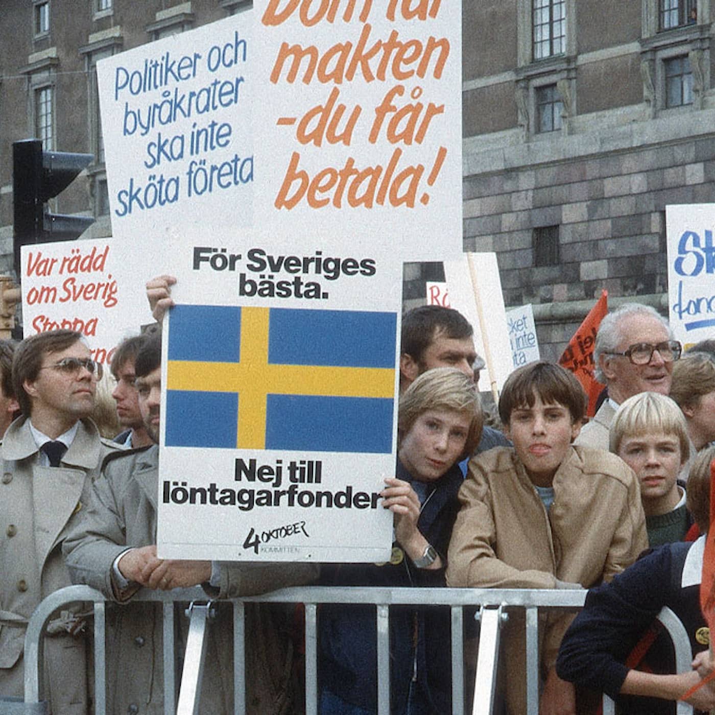 Godmorgon, världen: Besluten artwork