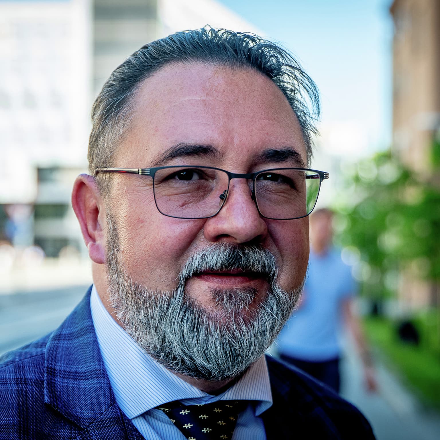 «Make Russia Small Again»: Ukrainian MP on Putin's Fears & a Post-War Vision artwork