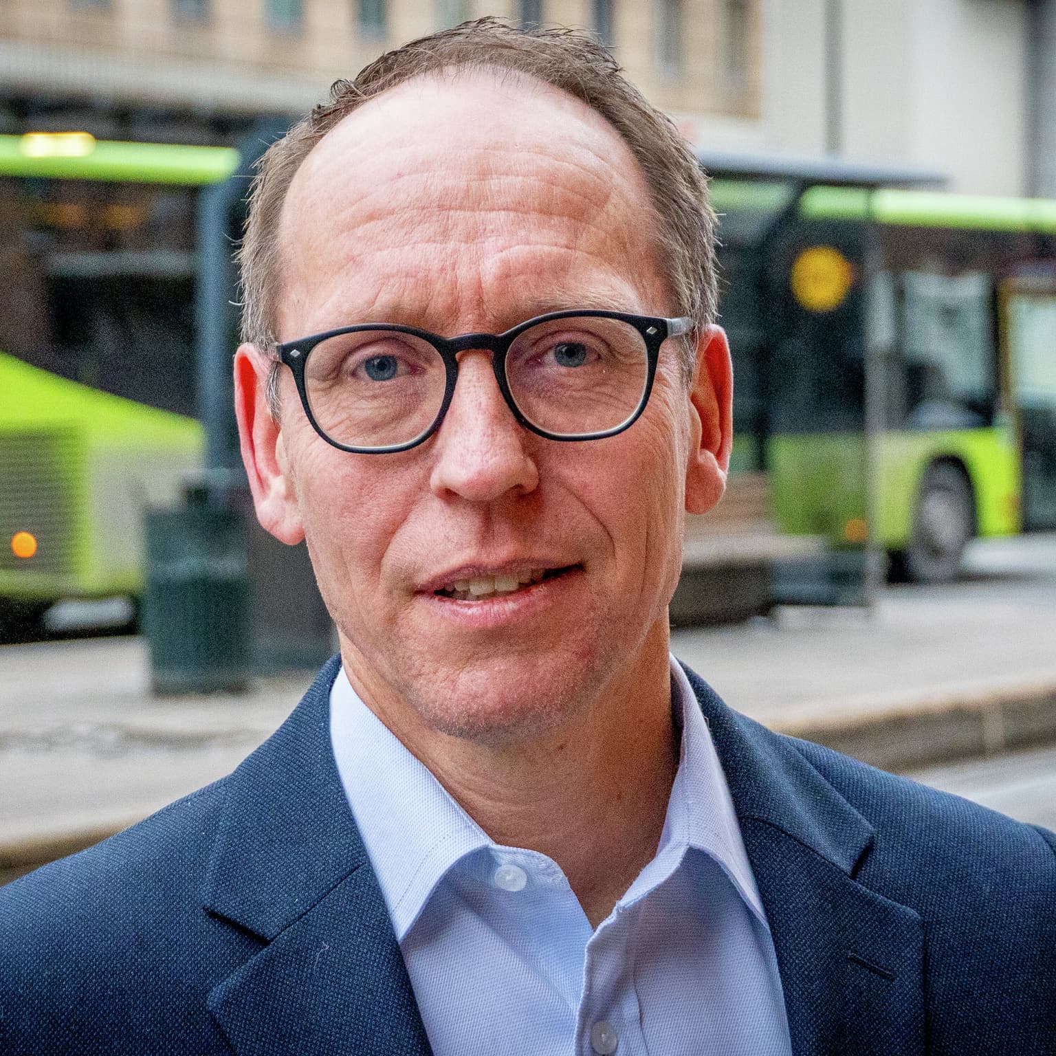 Hvilken rolle spiller Kina i Ukraina, og når angriper de Taiwan? Gjest: Øystein Tunsjø artwork