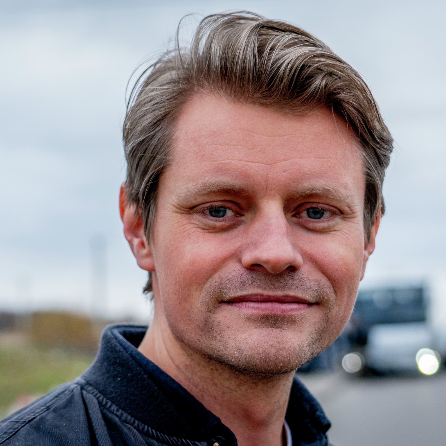 32 nye F16 til Ukraina, tilbaketrekning fra Krynky og 10 millioner kroner til Fritt Ukraina. Gjest: Peter Frølich artwork