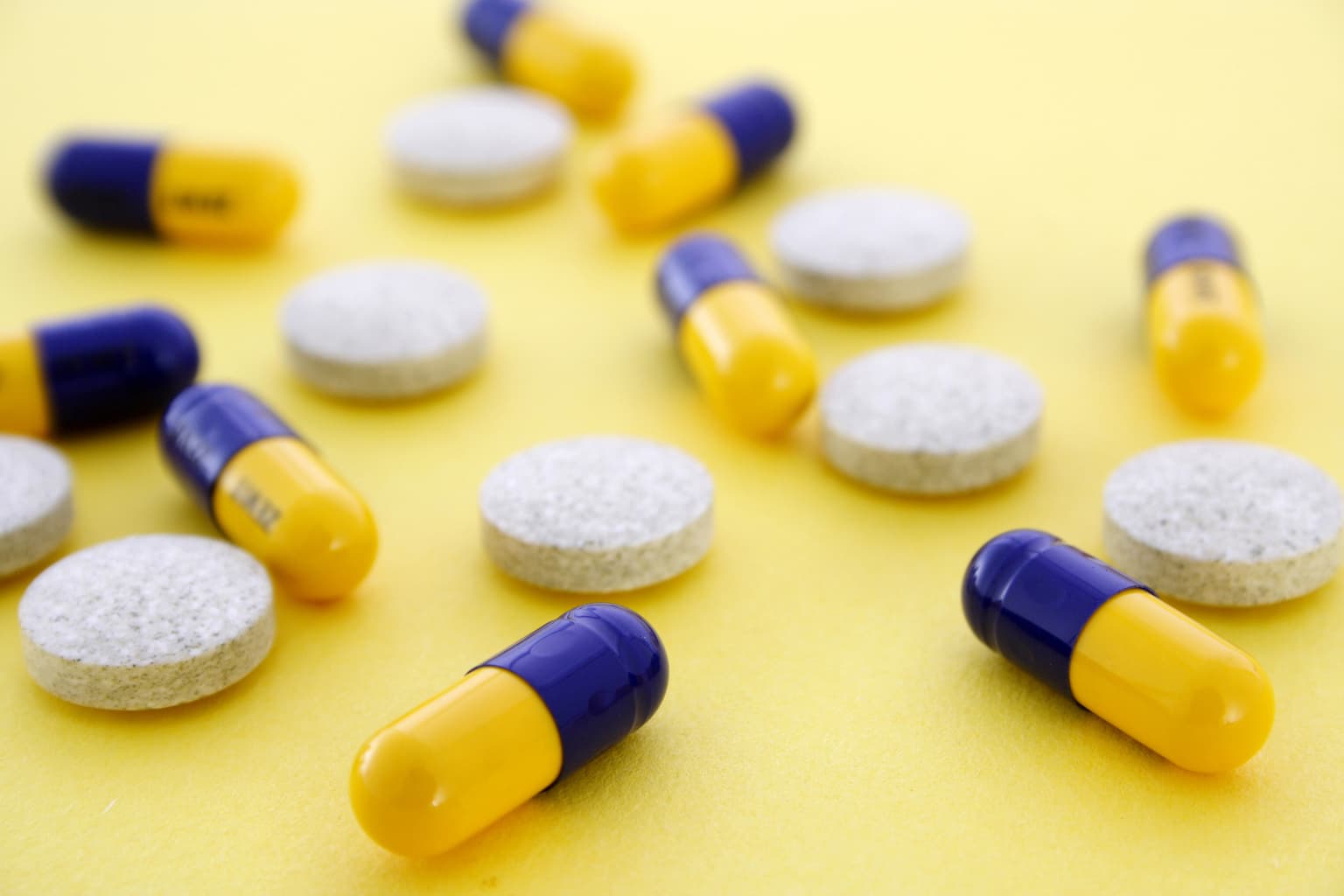 Health news—for Medicare, and for psilocybin and MDMA | kilo creep and knee osteoarthritis | financial reward for weight loss | making healthy weight possible for a population artwork