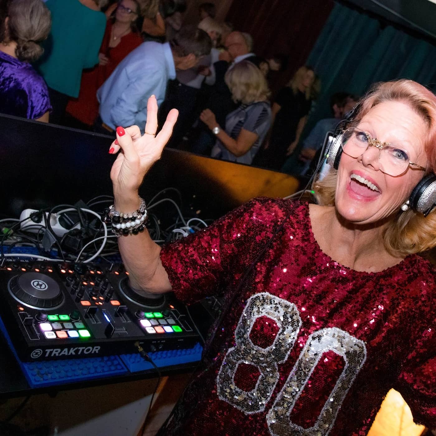 Om natten blir jag DJ Gloria artwork