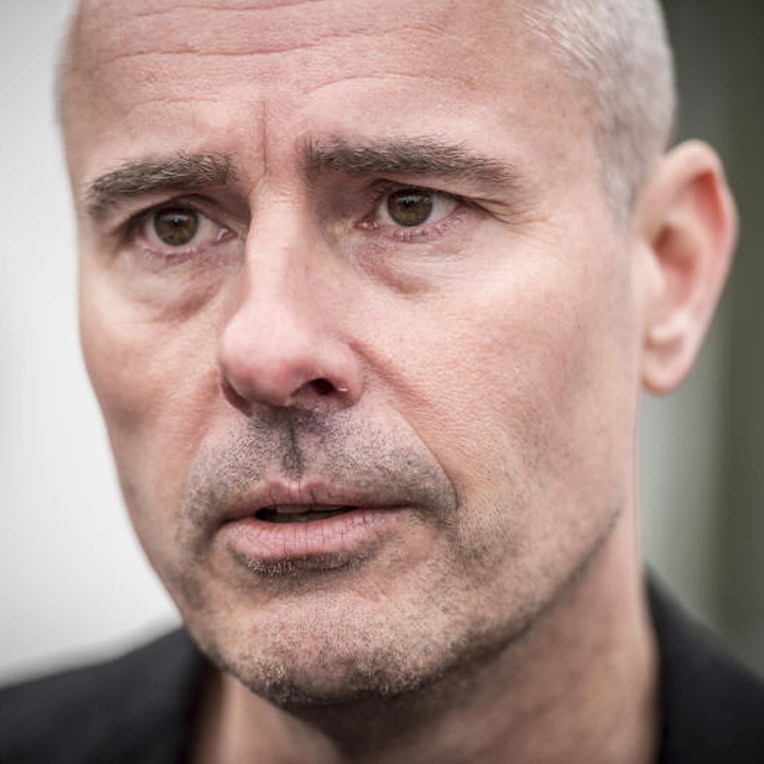 Niels Th. Dahl: Christiansborg i chok efter Sass-sag artwork