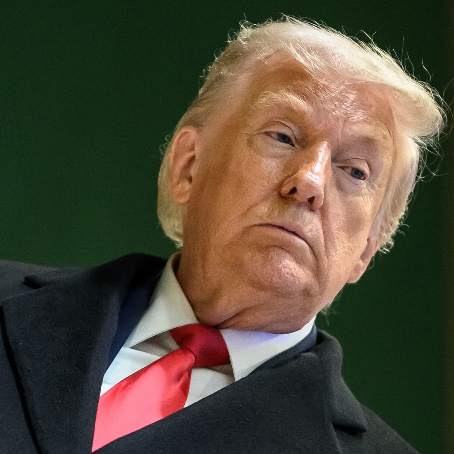 KAMPAGNESPORET: Kan Trump blive fjernet som præsident? artwork