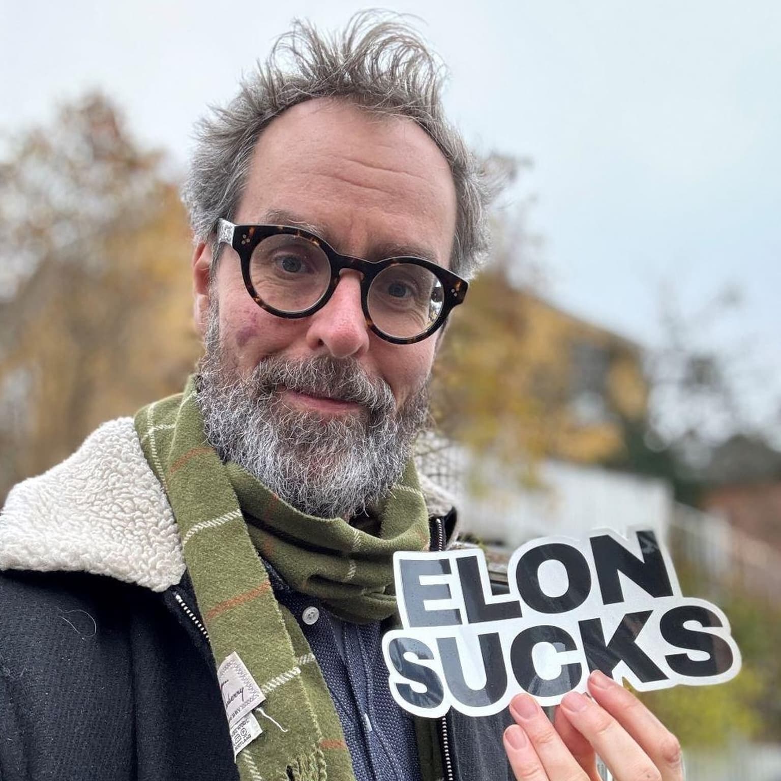 »Elon sucks« artwork