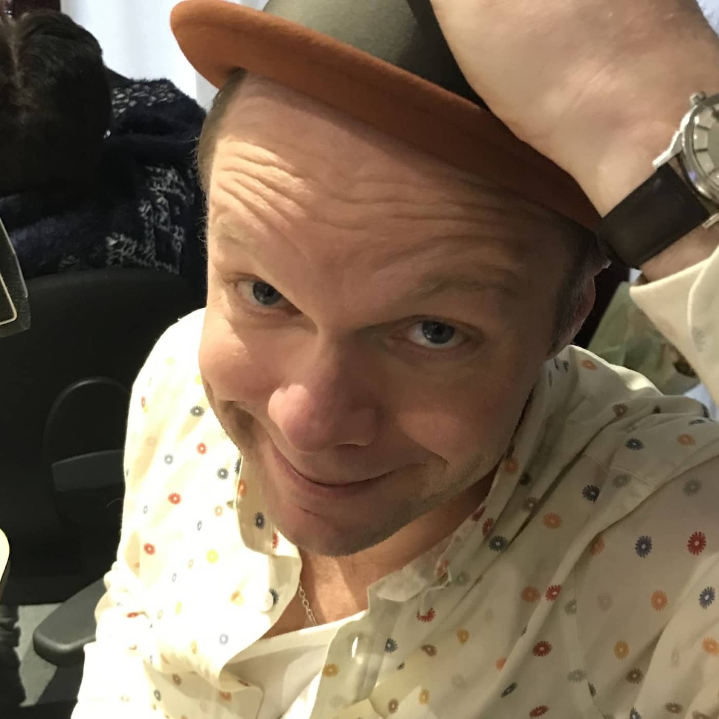 Olof Wretling verkar provspela som Bondskurk artwork