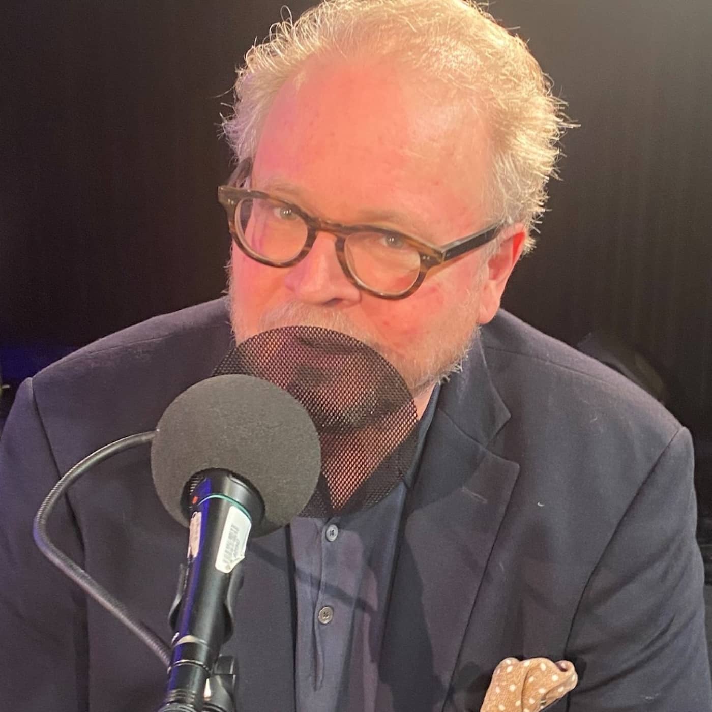 Därför blev Fredrik Lindströms stödförening för avhoppade basister en succé artwork