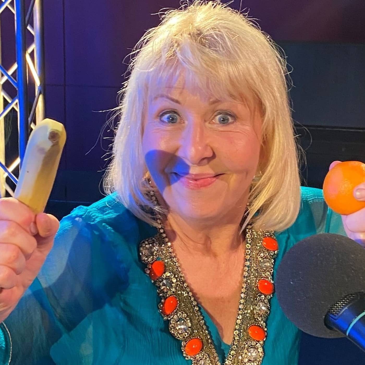 Pia Johannson blir hushållsassistent på Tantra-festival artwork