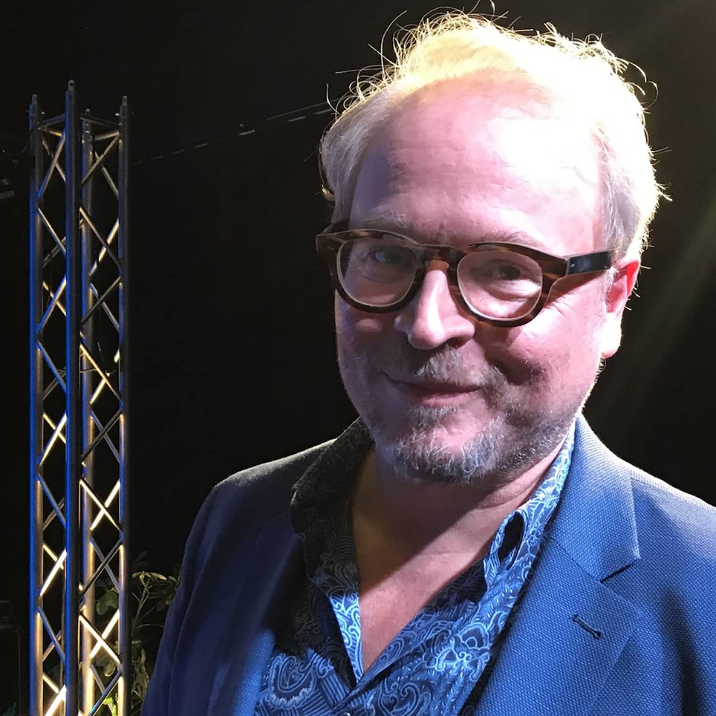 Fredrik Lindström har en äkta söderkis i byrån artwork