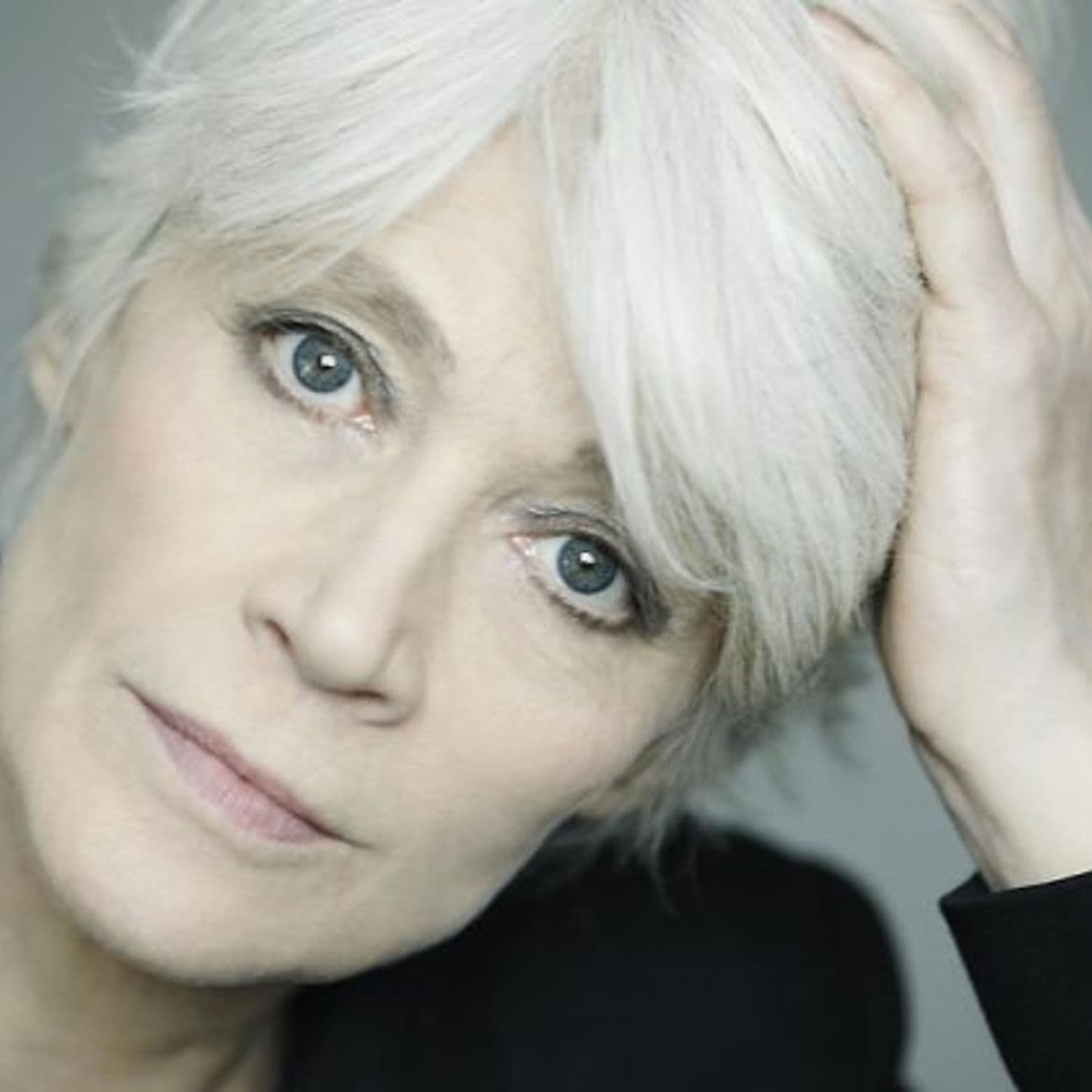 Françoise Hardy: En emblematisk figur indenfor yé-yé-bølgen. artwork