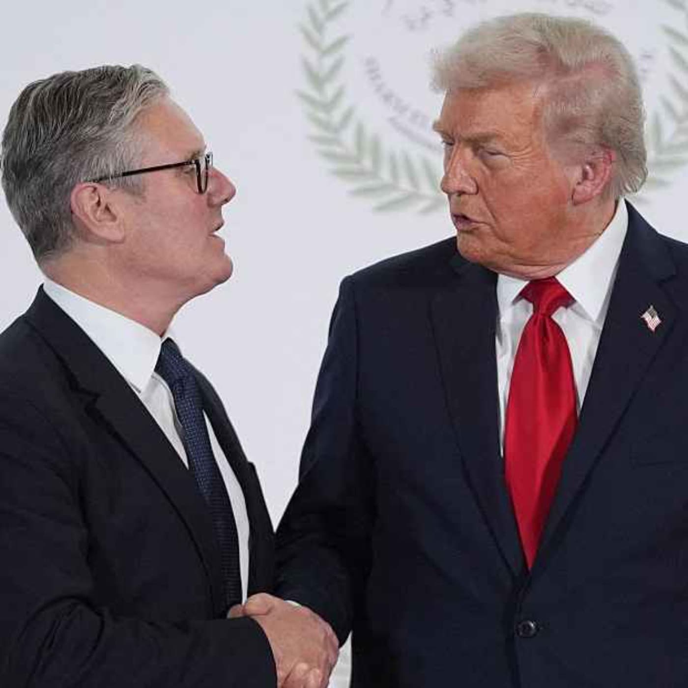 Starmer turns on Trump artwork