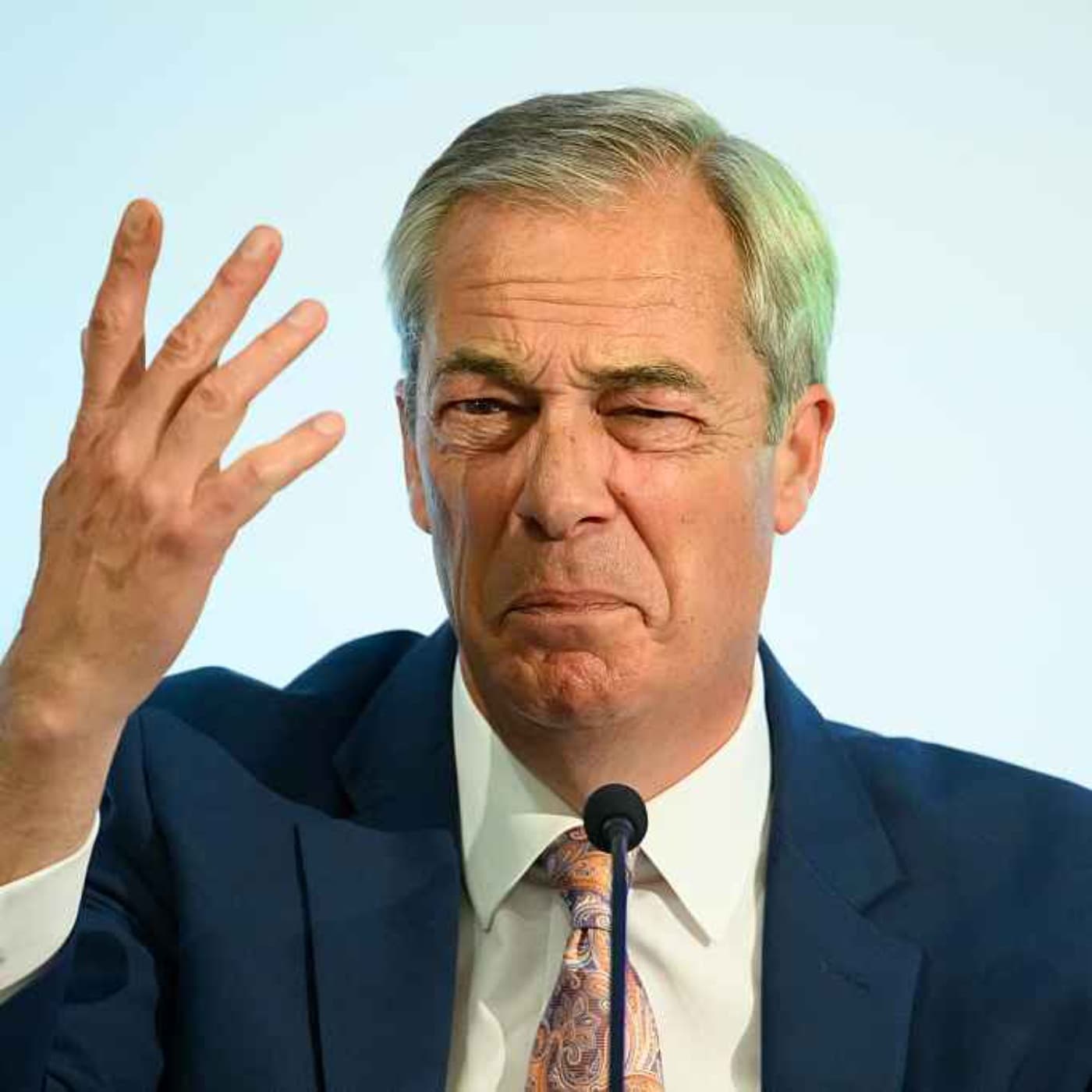 Farage goes for the Lords artwork