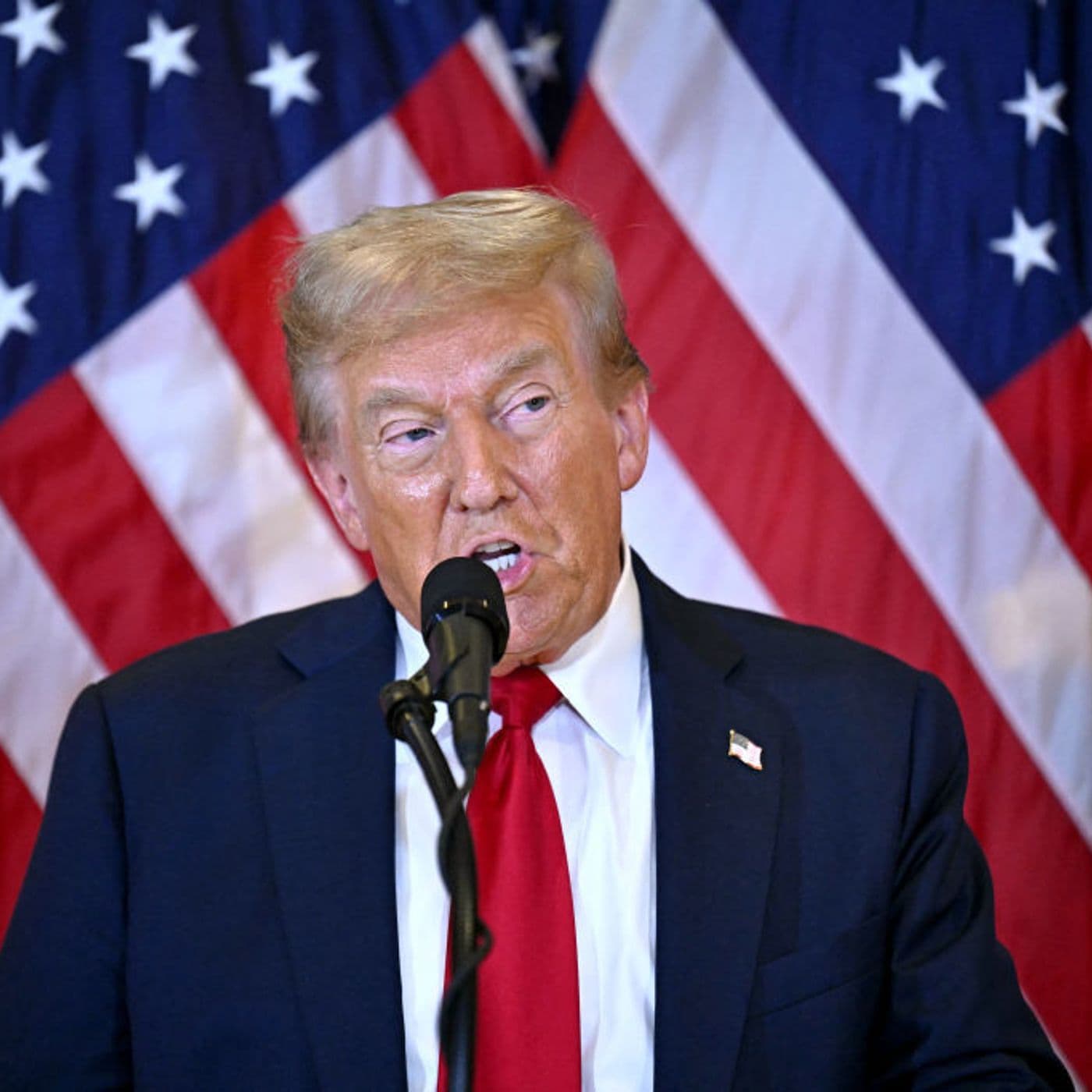 Inside Starmer's dinner with Donald Trump artwork
