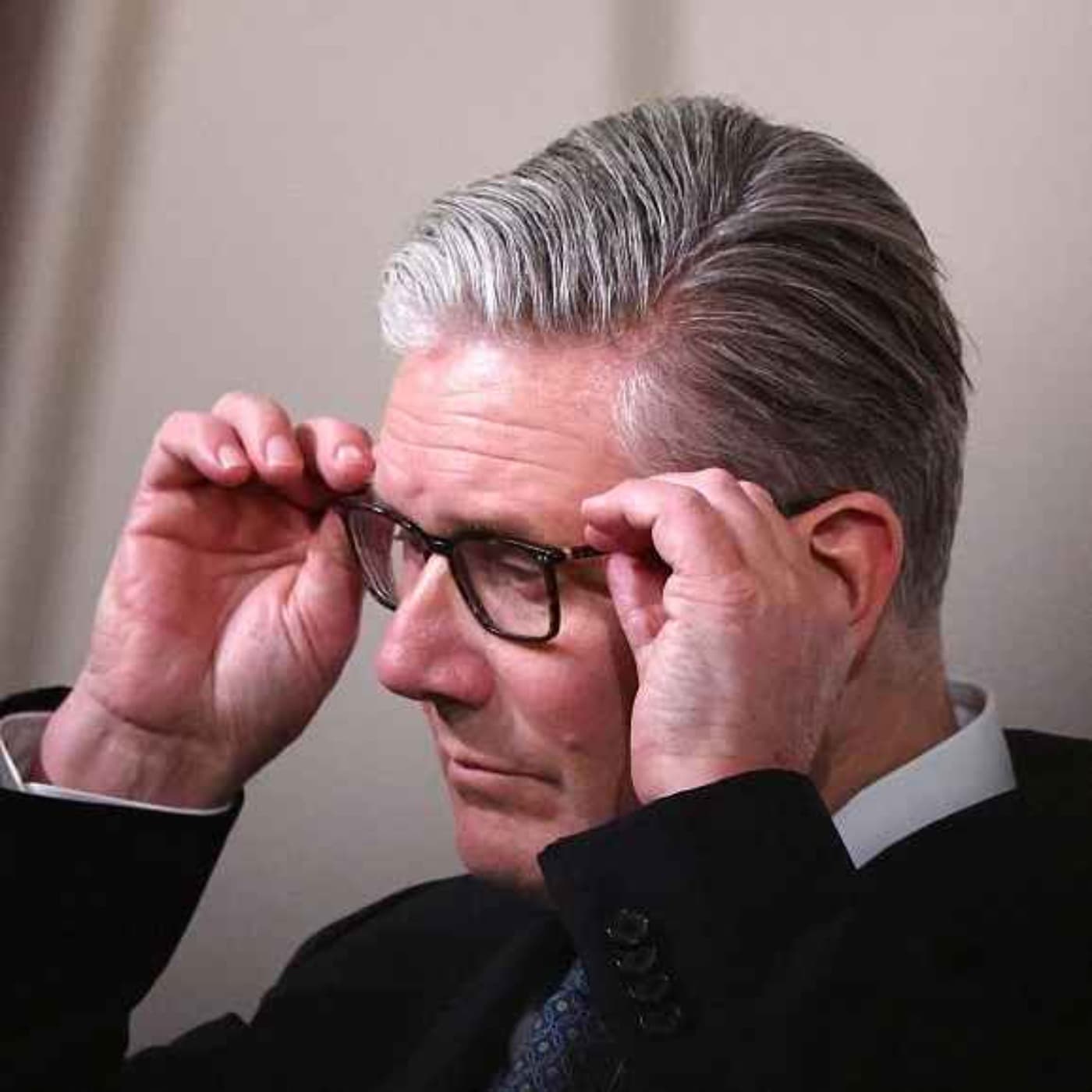 'They expect us to believe this?' – Starmer’s Mandelson story doesn’t add up artwork
