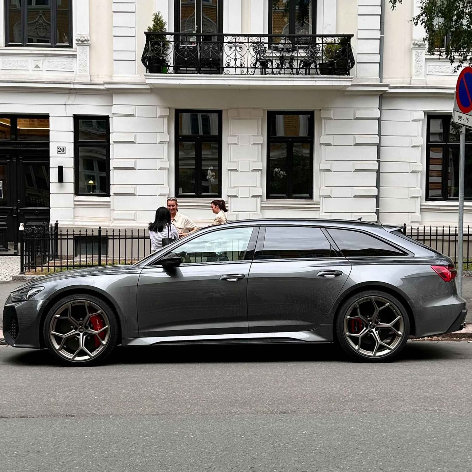 Audi RS 6: V8, 630 hk – den perfekte bilen? artwork