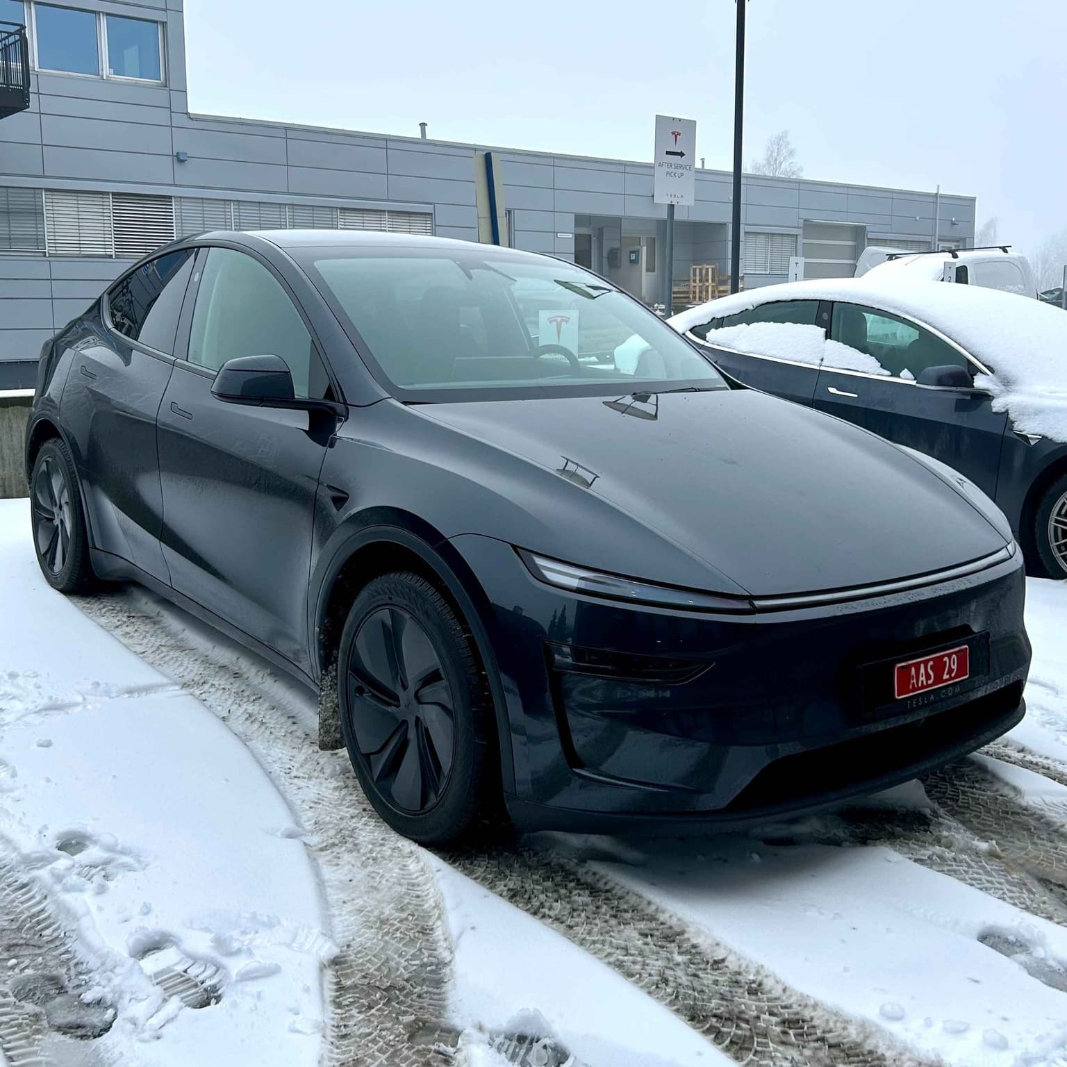 Dommen er klar: Bak rattet i Tesla Model Y facelift artwork