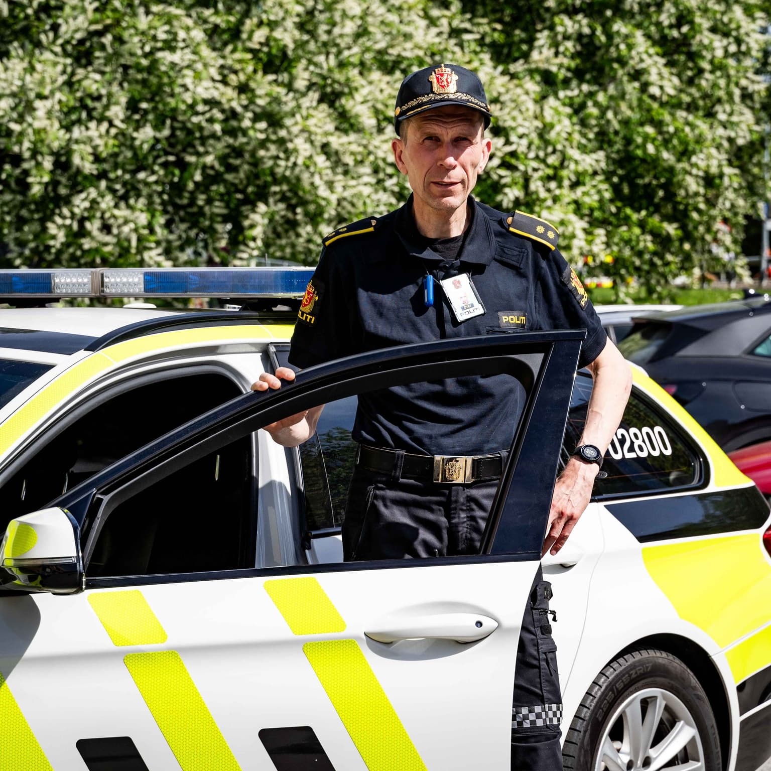 Politiets falkeblikk i studio artwork