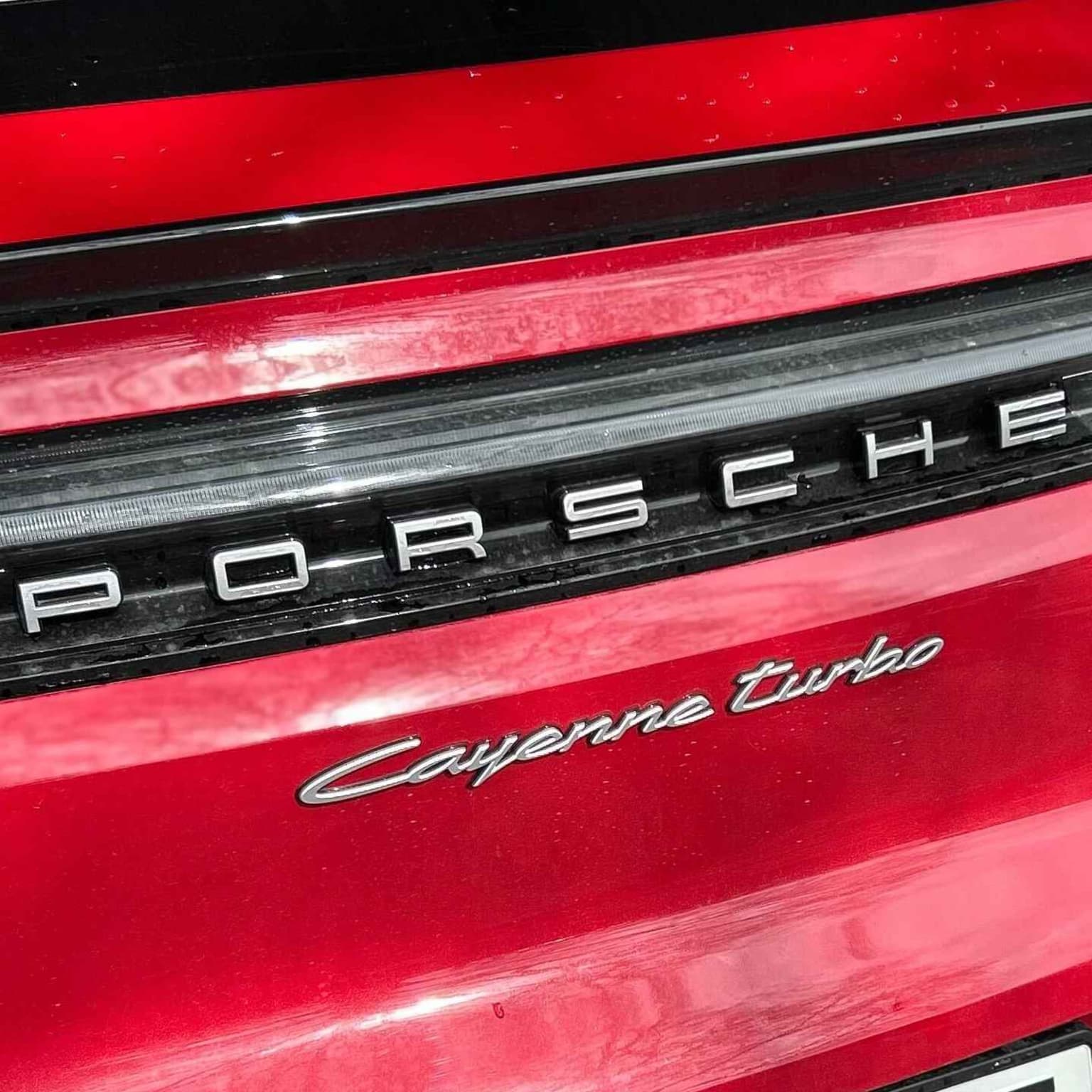 BONUS: 739 hestekrefter i en Porsche Cayenne Tuuurbo! artwork