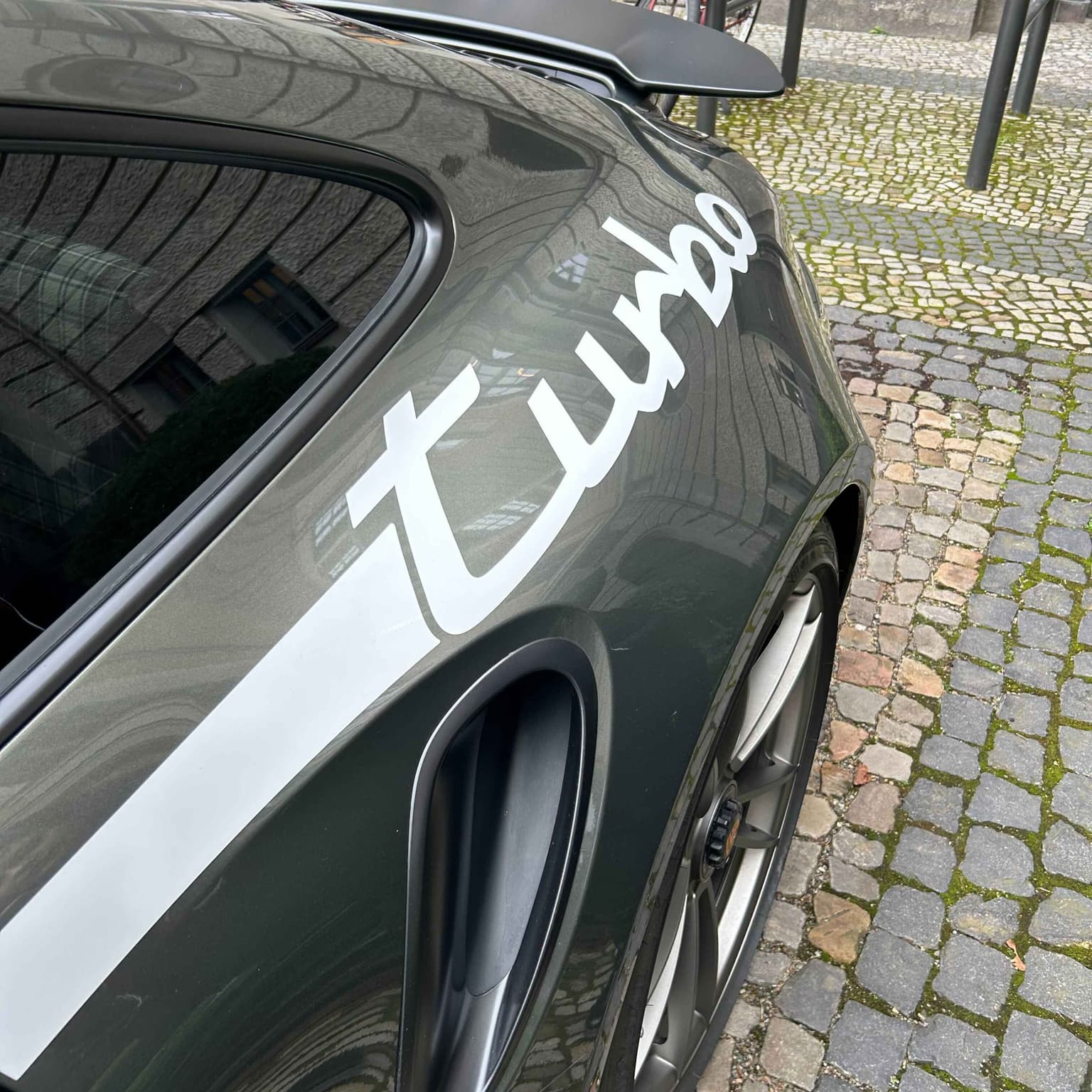 Berlin-carspotting i en 911 Turbo S + fri fart på Autobahn! artwork