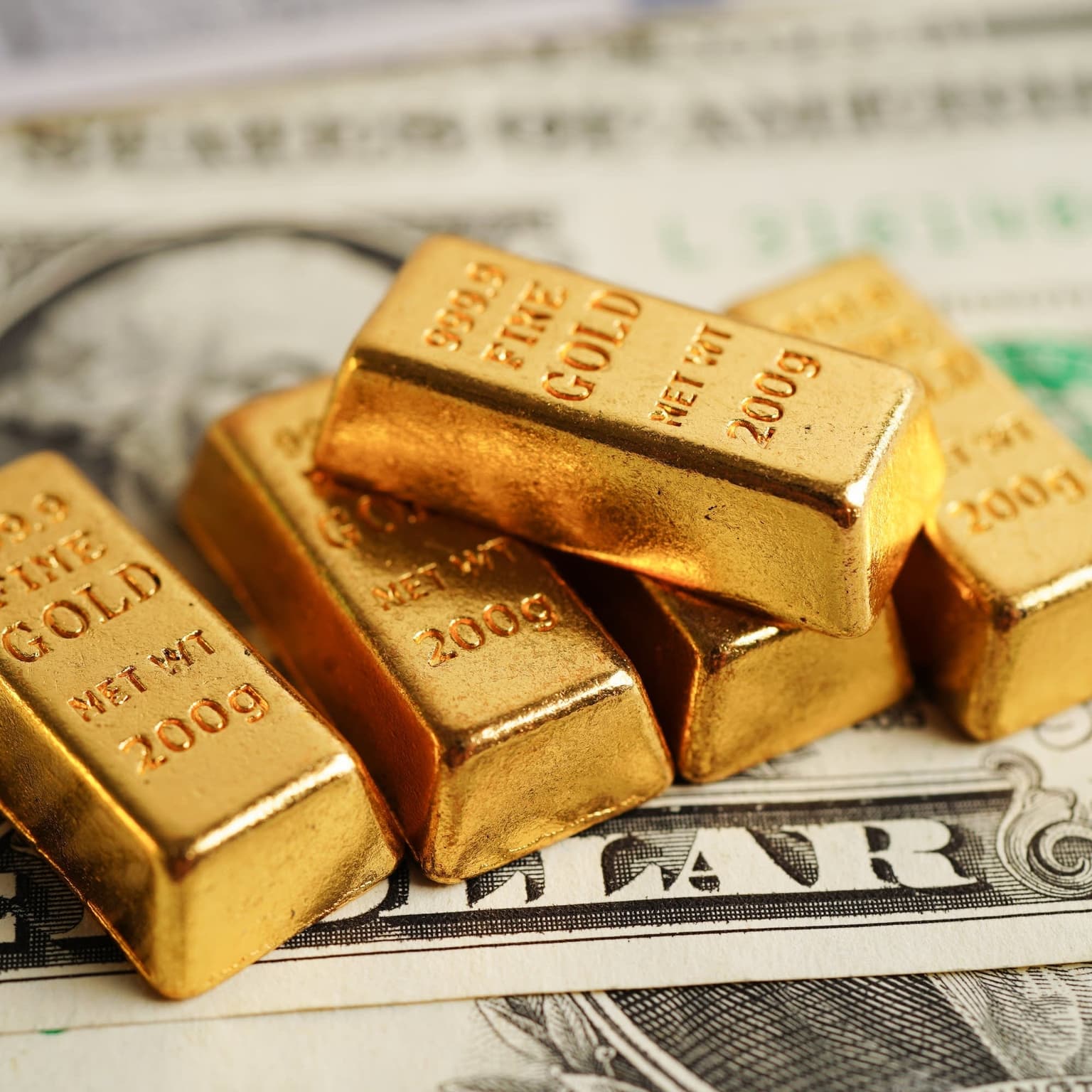 U.S. dollar down, gold hits all-time high artwork