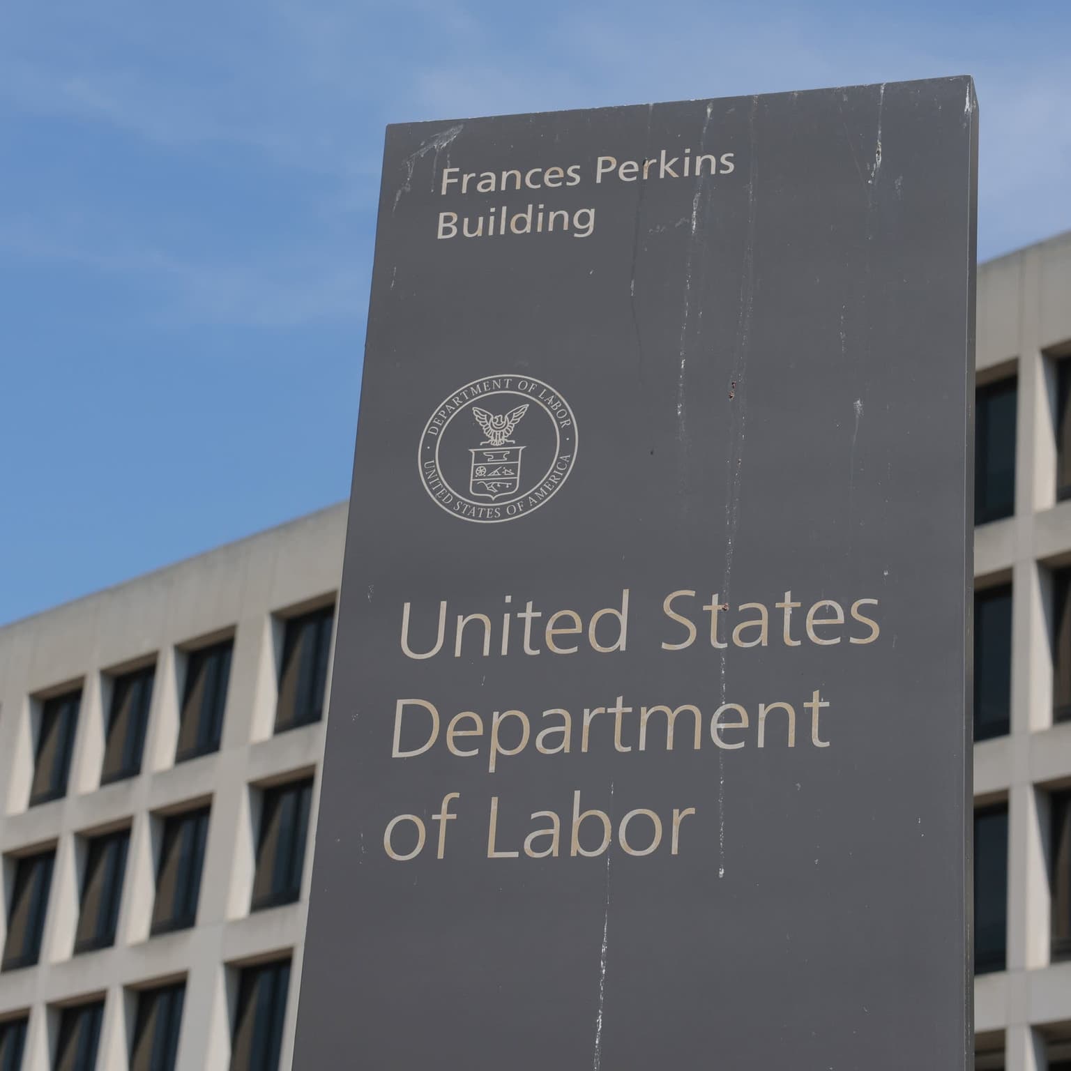 No, private data can't replace the BLS artwork