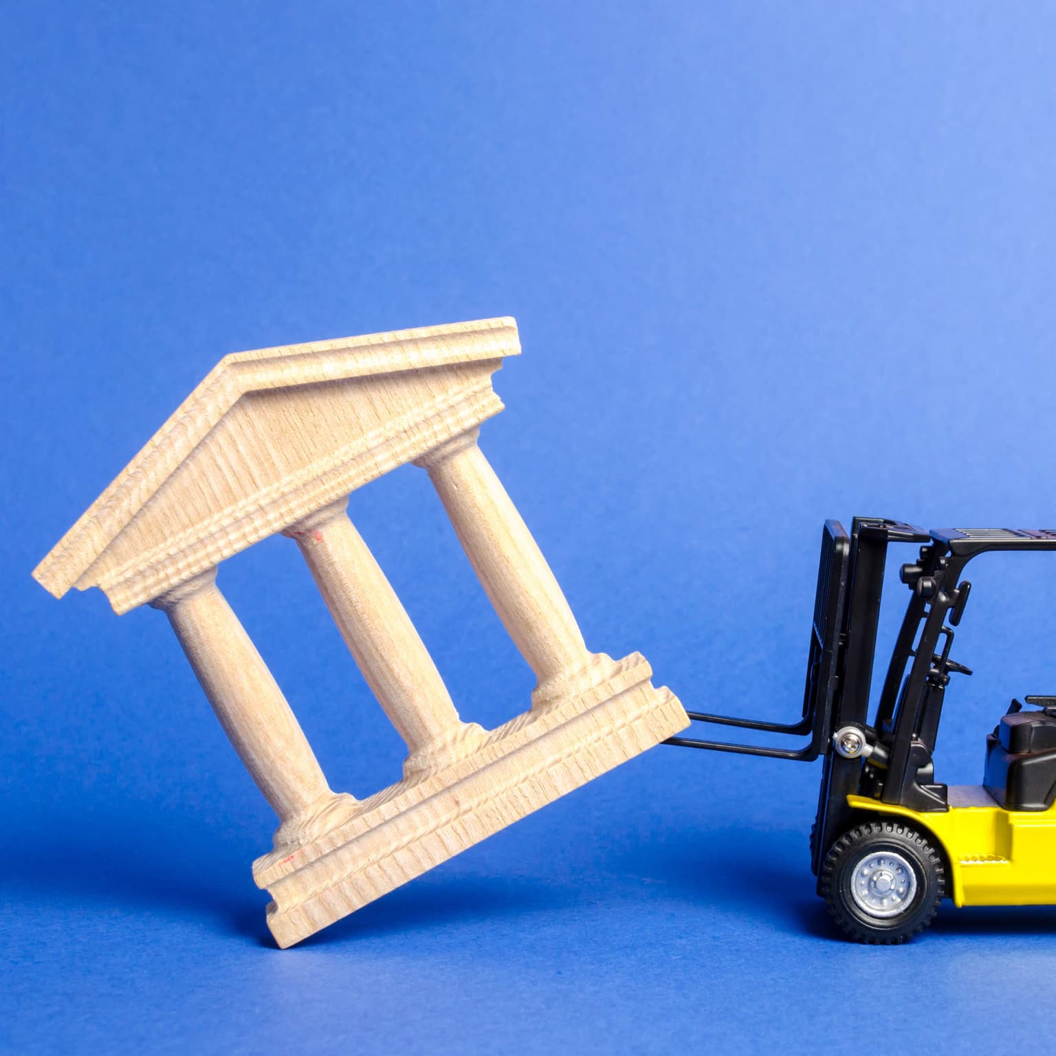 What happens to central banks under pressure? artwork