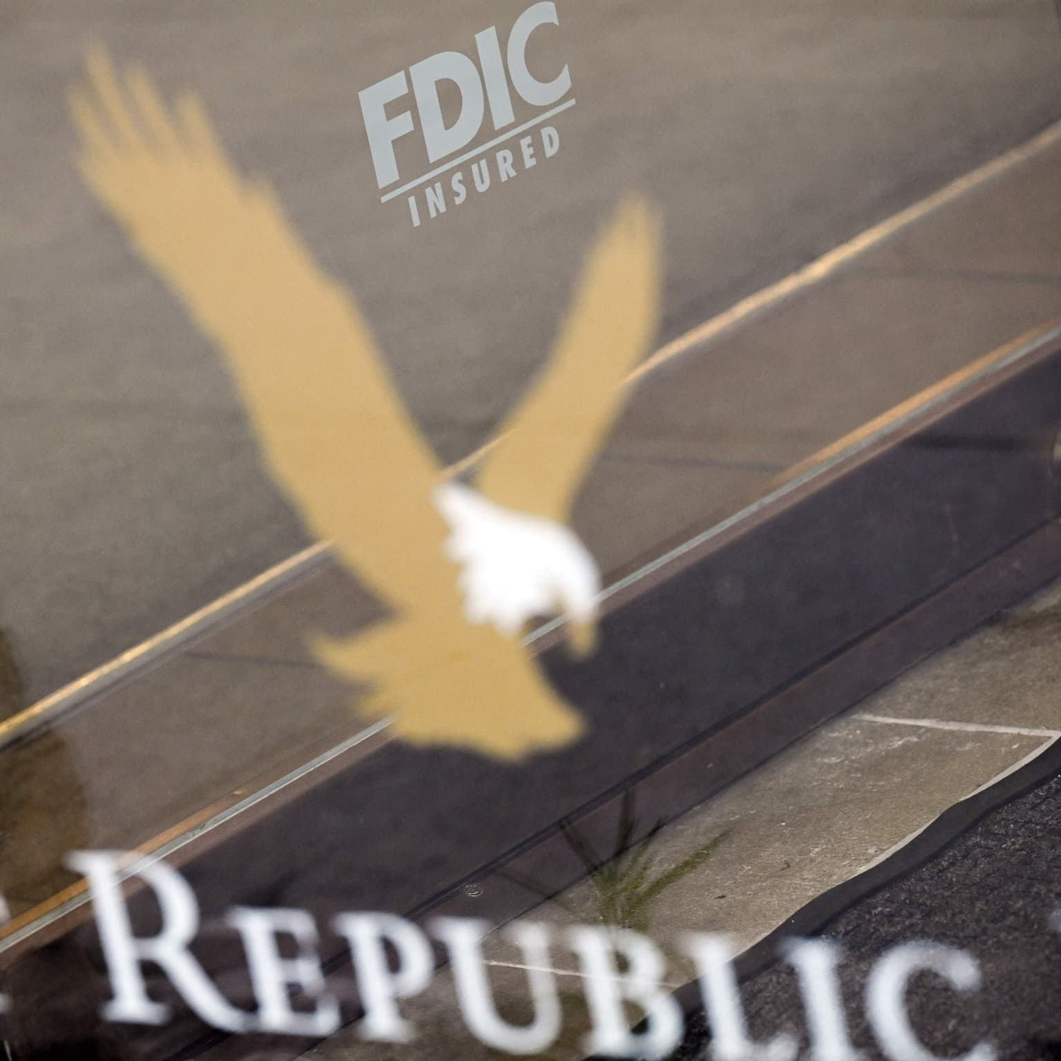 Your banking questions, answered artwork