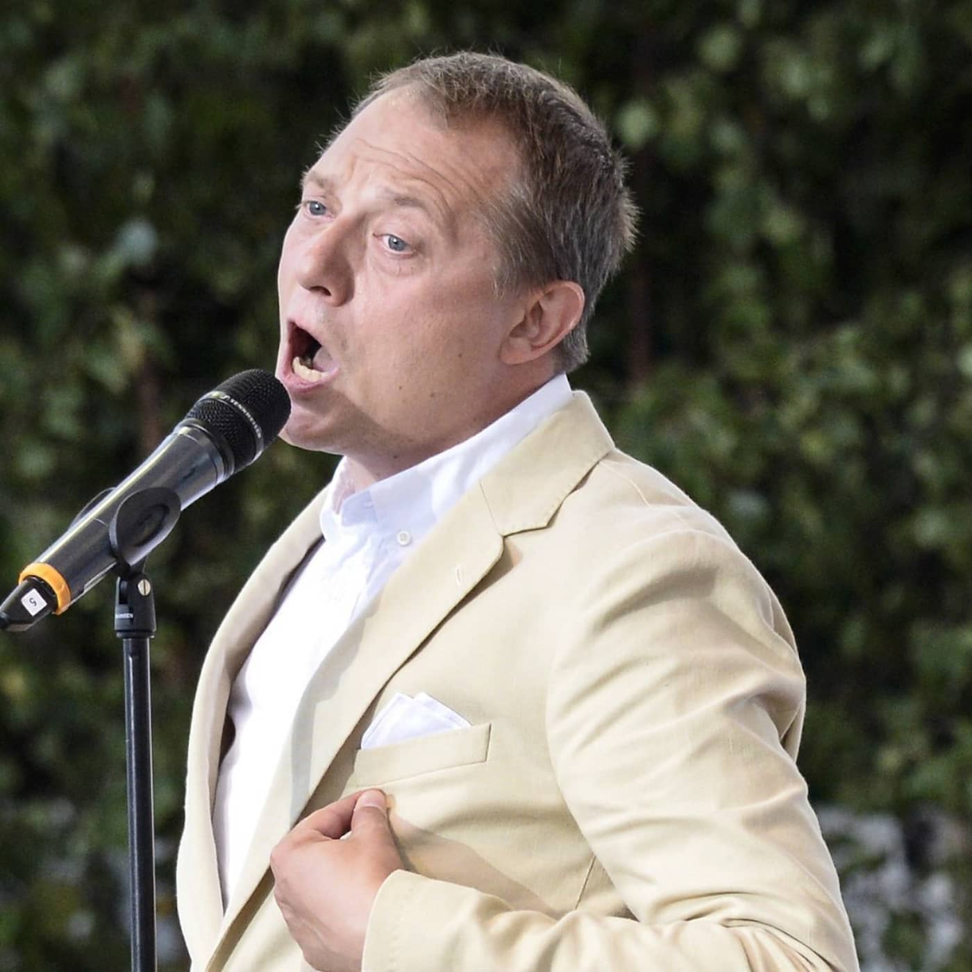 När julmusiken blir allvar – låtarna som rör vid sorg och hopp artwork