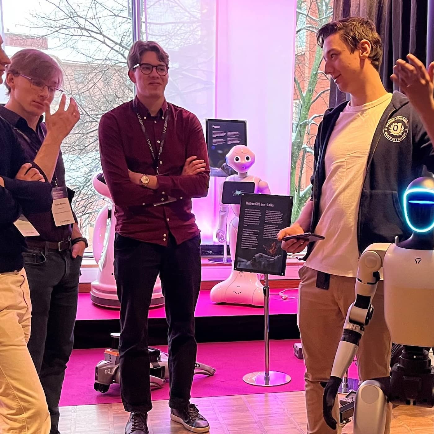 Nu kommer de smarta robotarna – och de behöver öva sig i verkligheten artwork