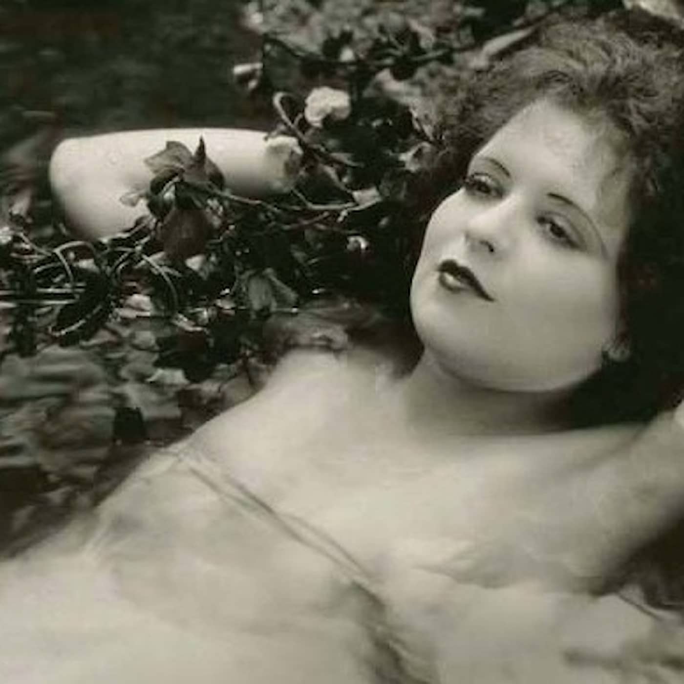Paraffininjektioner istället för botox på 1920-talet artwork