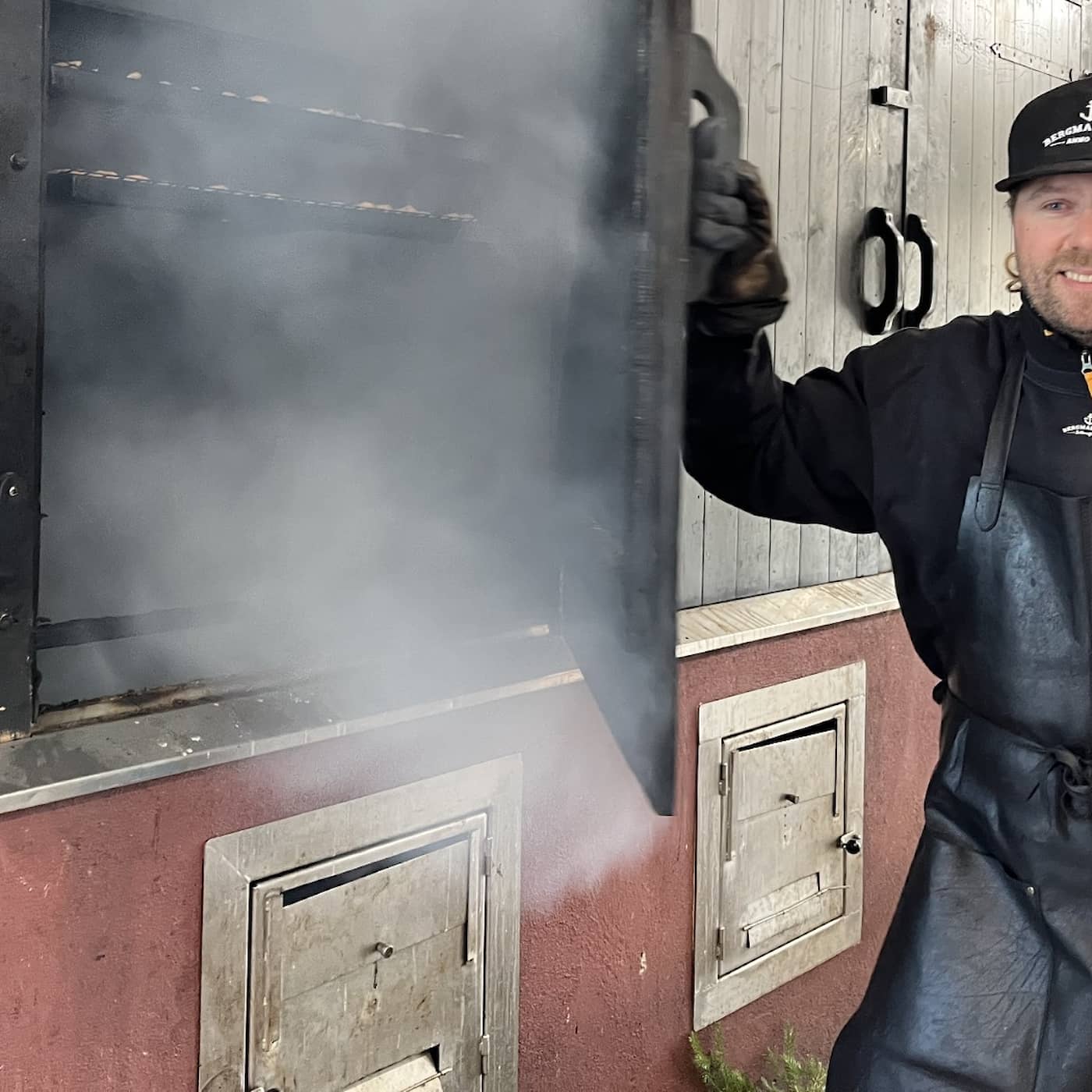 Dennis drömmer om mer lax från havet – istället kan laxarna bli fiskmjöl artwork