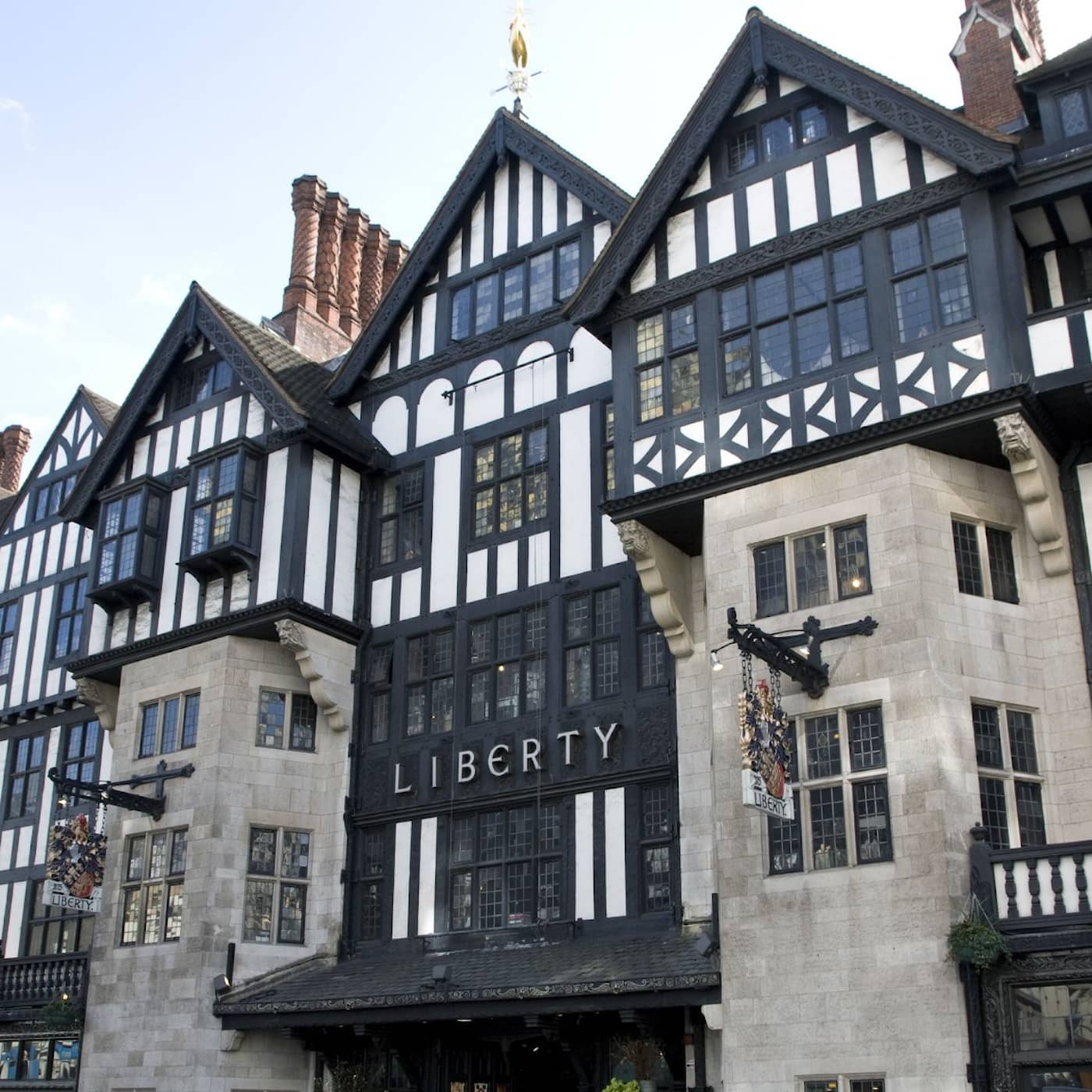Långlivade brittiska blommor – varuhuset Liberty fyller 150 år artwork