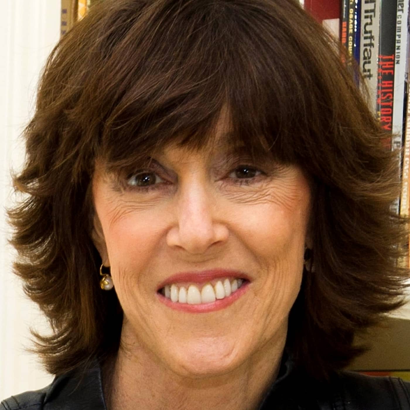 Nora Ephron – de romantiska komediernas stilfulla mästarinna artwork